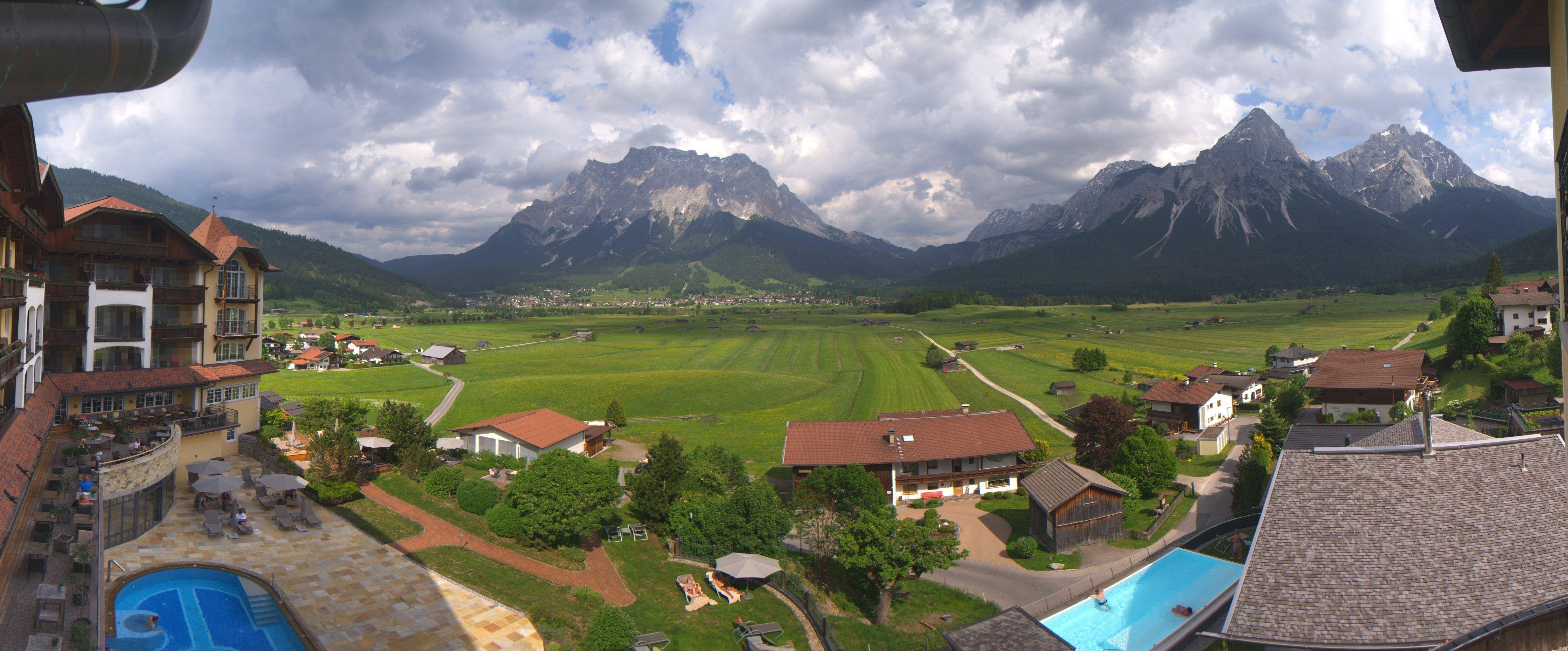 Archived image Webcam Panoramic view Hotel Post Lermoos