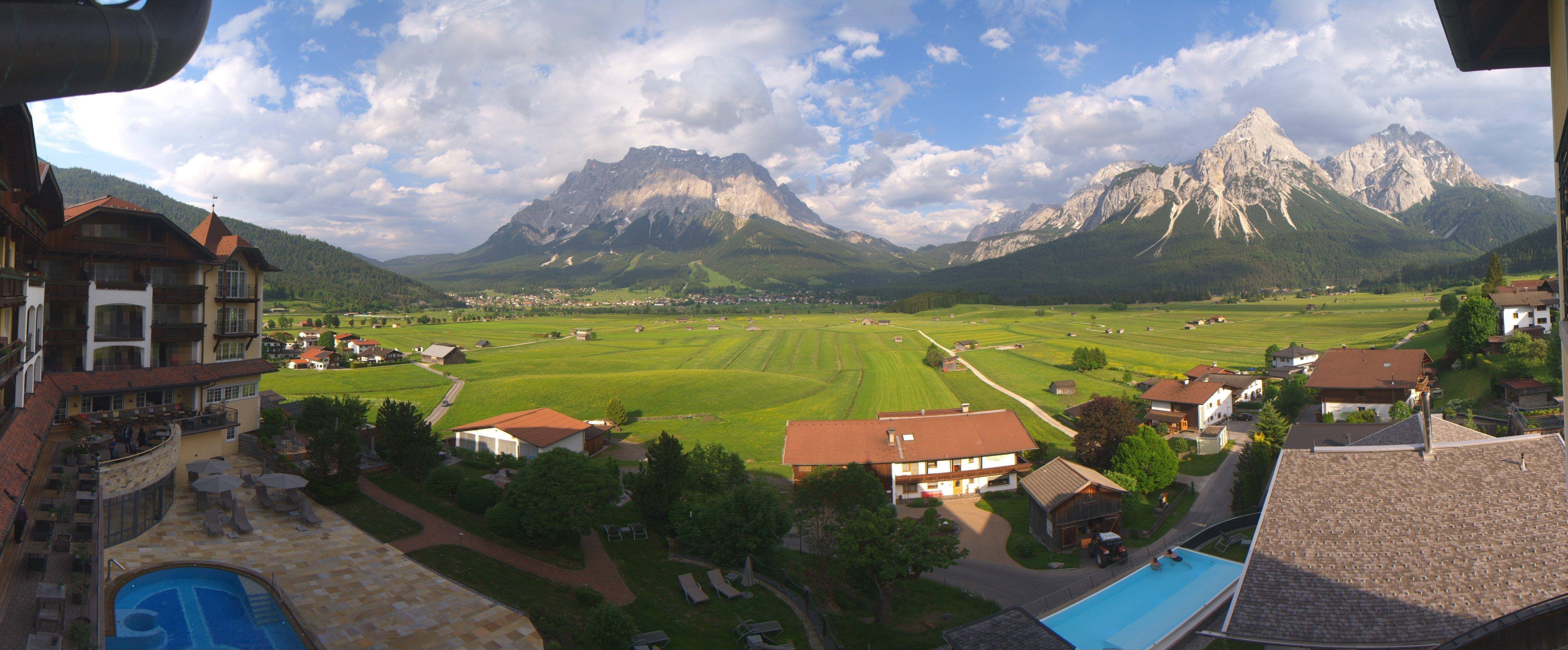 Archived image Webcam Panoramic view Hotel Post Lermoos