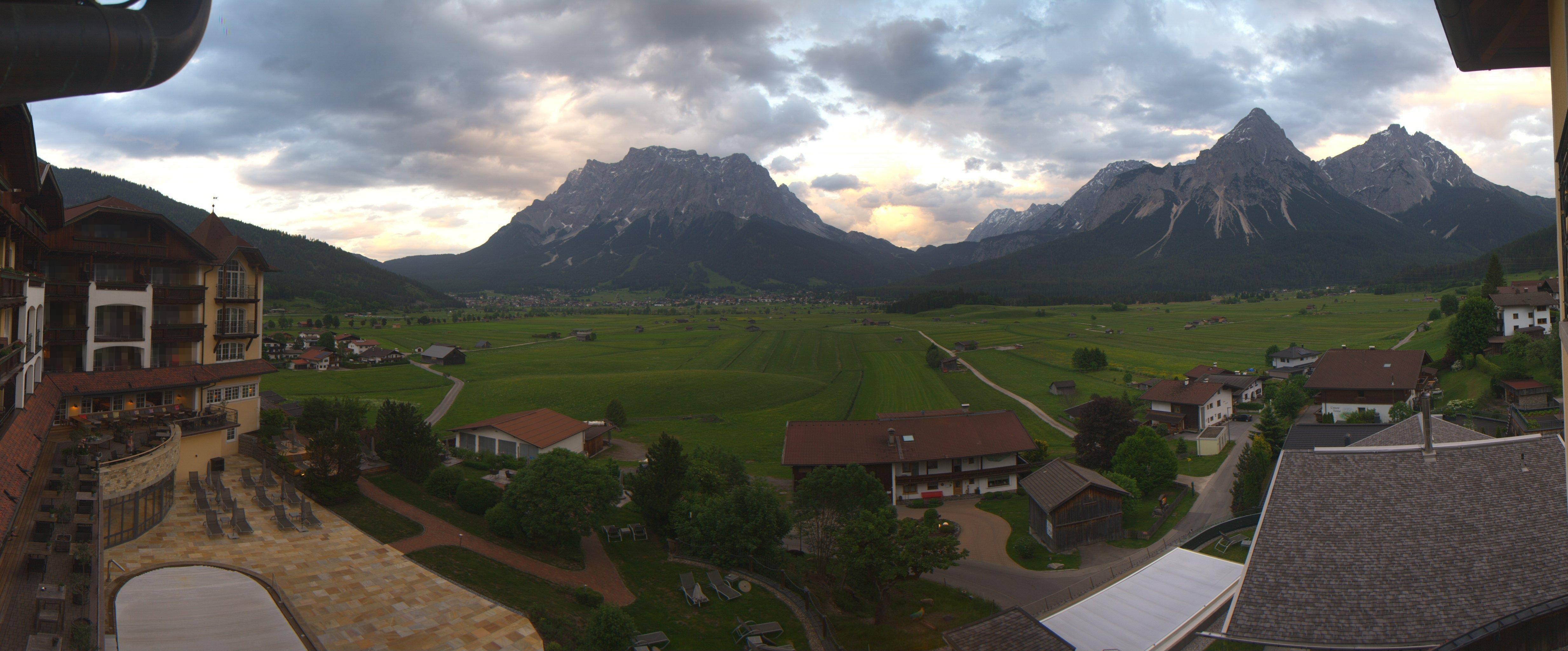 Archived image Webcam Panoramic view Hotel Post Lermoos