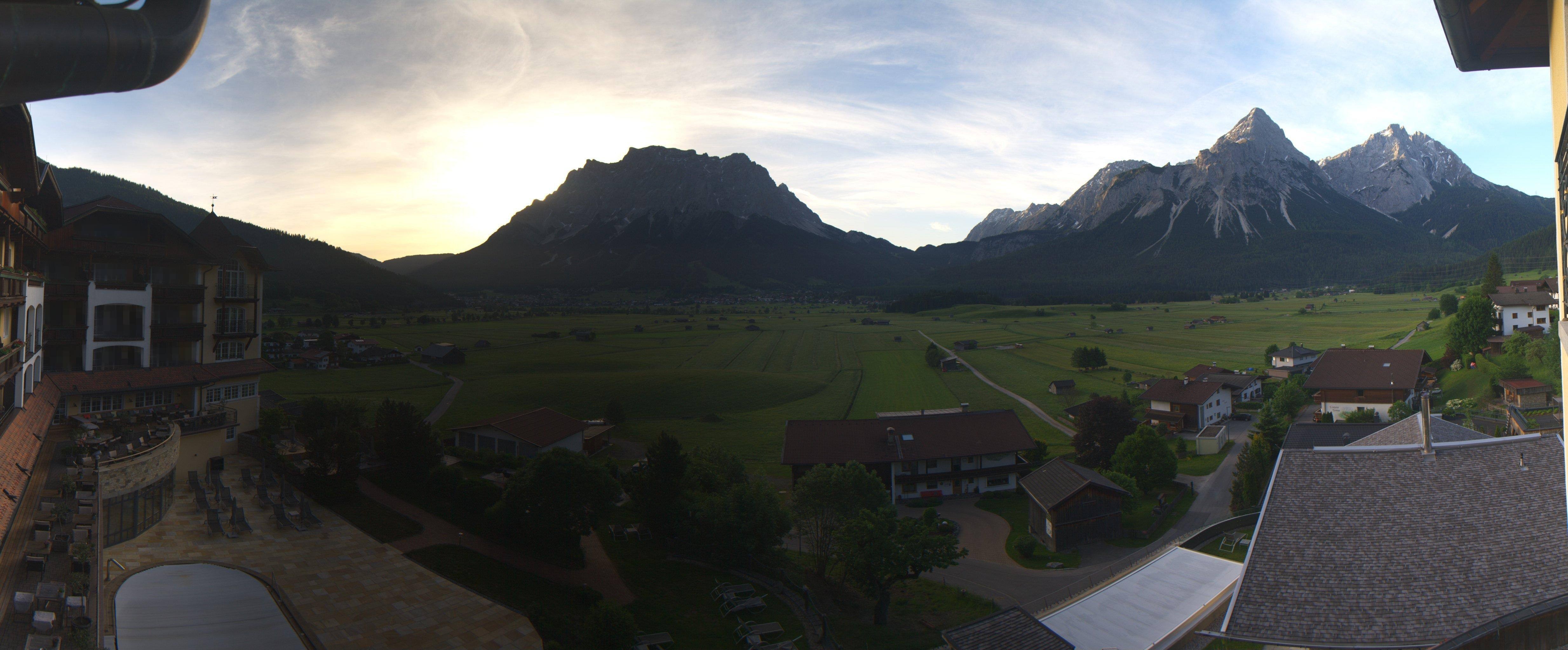 Archiv Foto Webcam Panoramablick Zugspitze