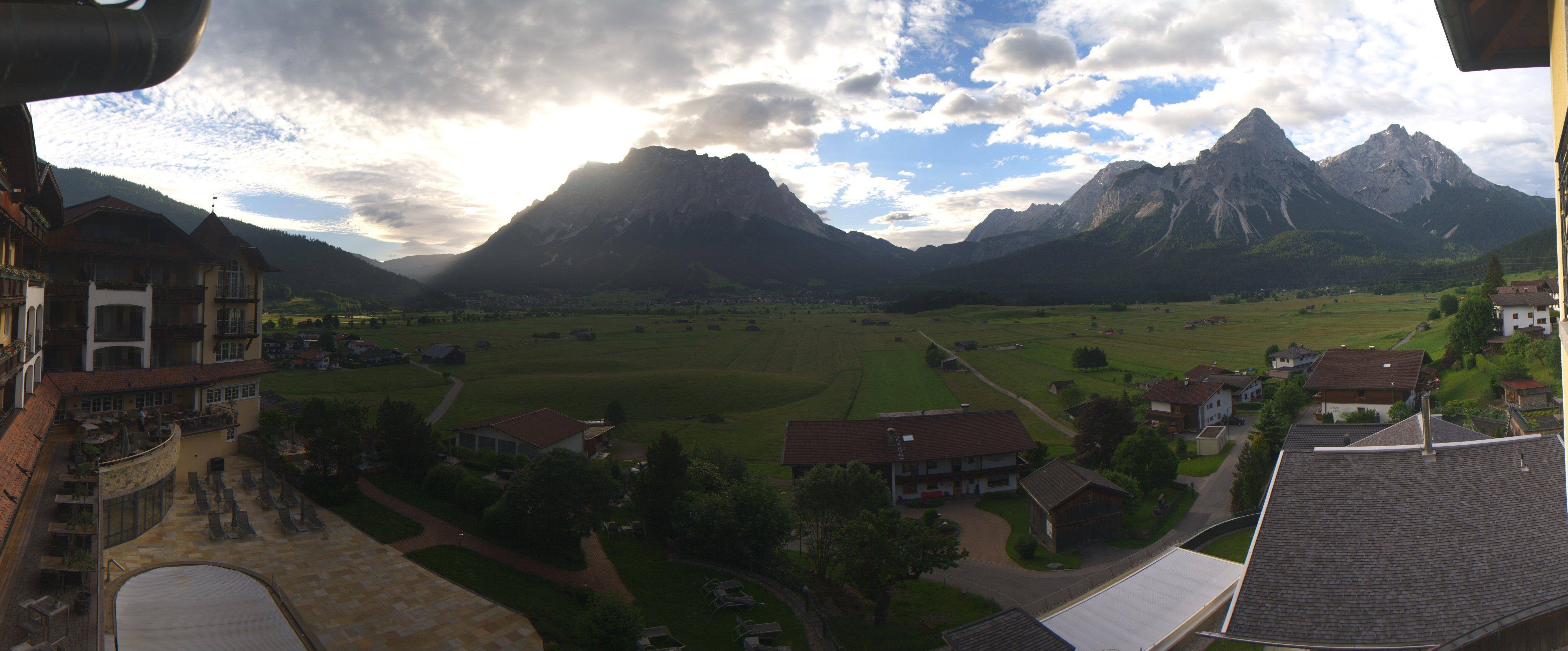 Archiv Foto Webcam Panoramablick Zugspitze