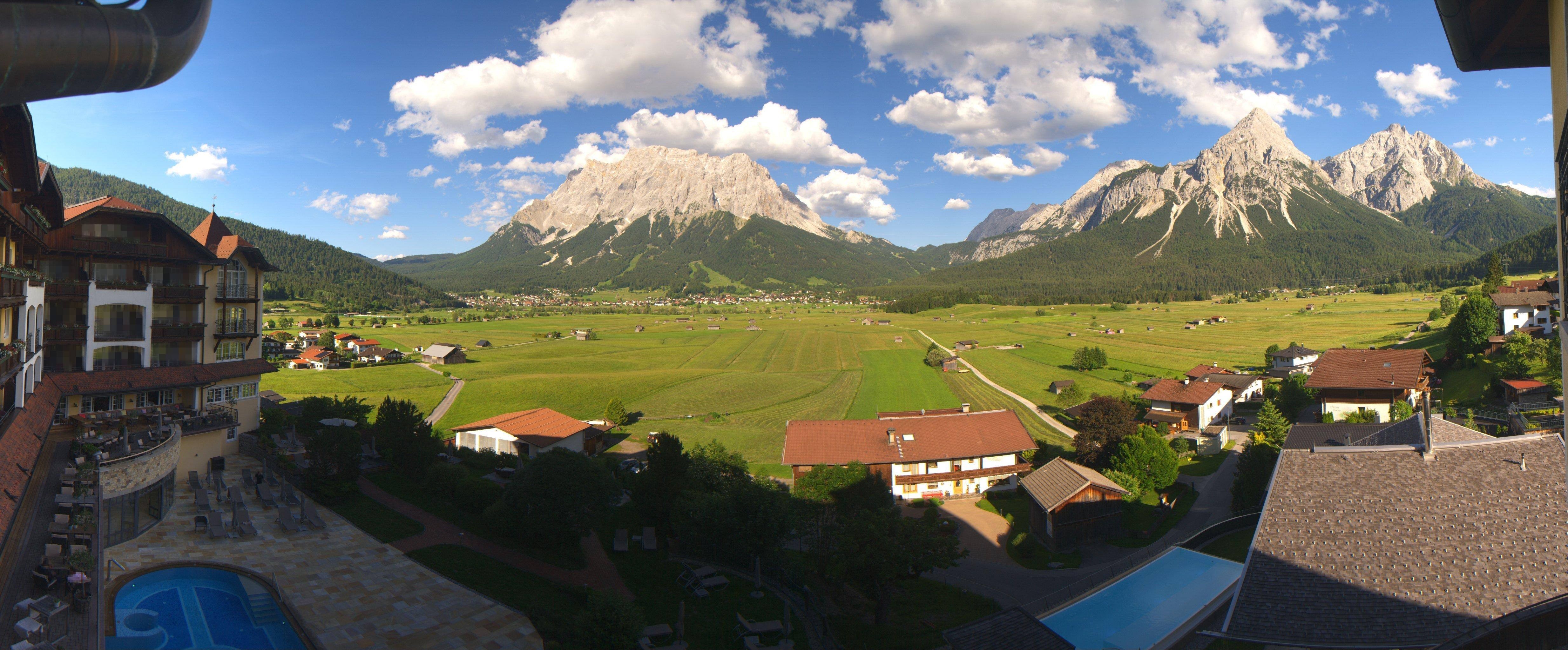 Archiv Foto Webcam Panoramablick Zugspitze