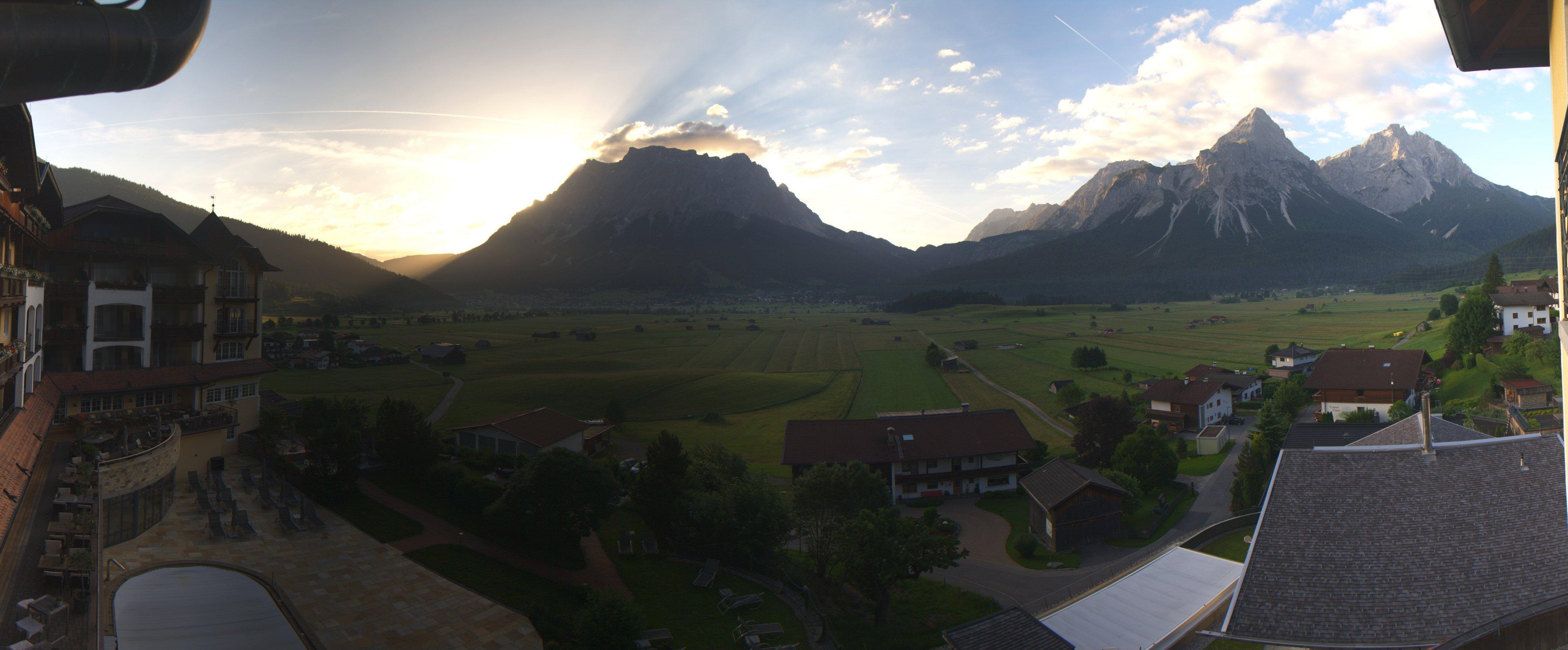 Archived image Webcam Panoramic view Hotel Post Lermoos