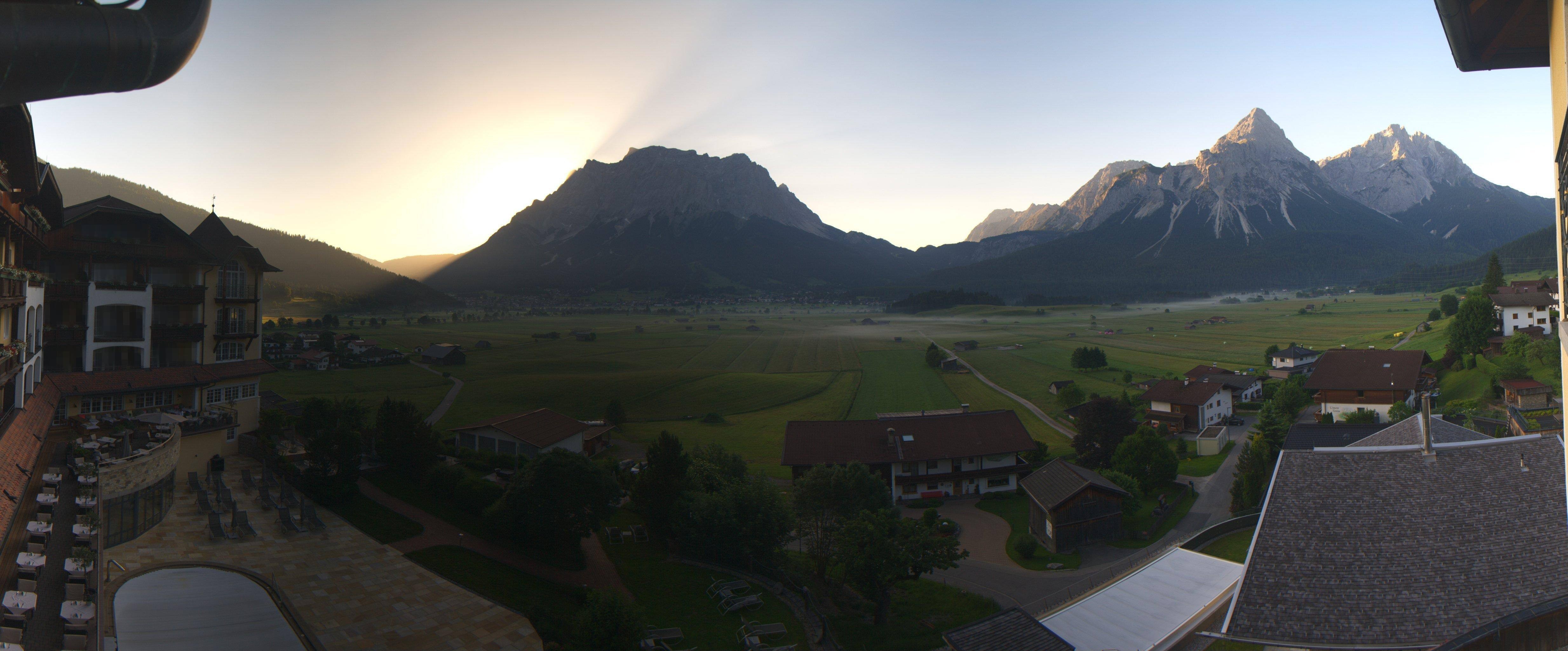 Archiv Foto Webcam Panoramablick Zugspitze