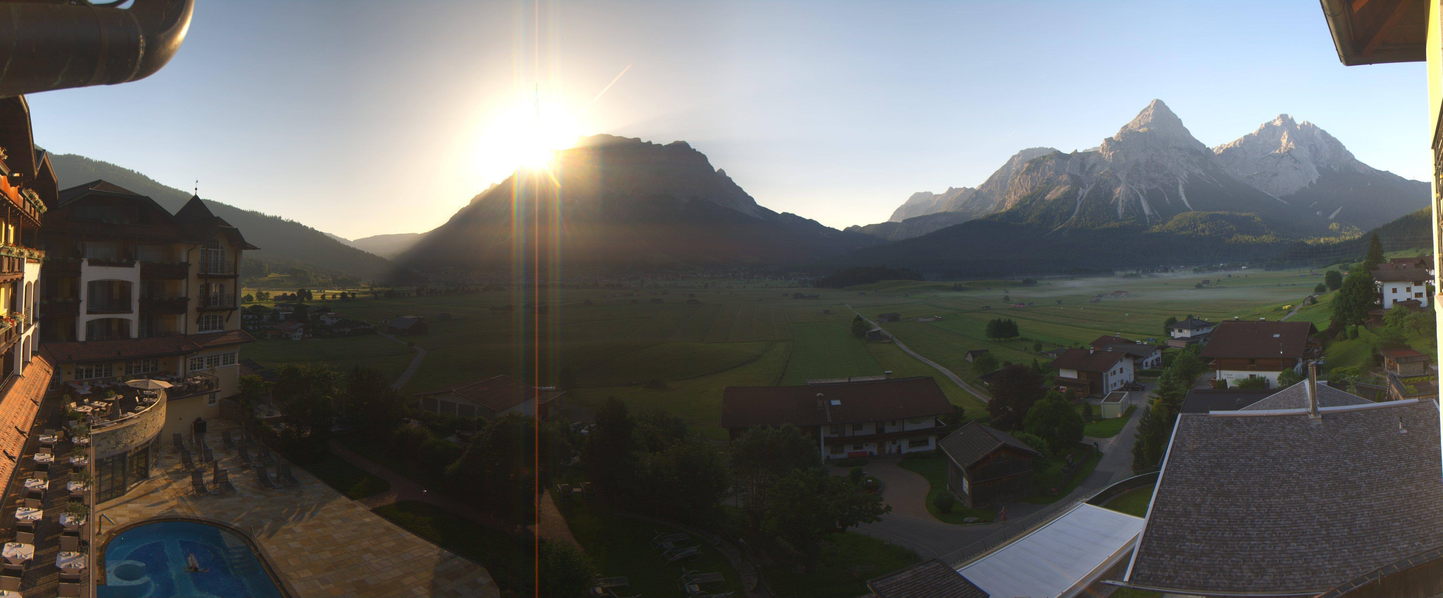 Archiv Foto Webcam Panoramablick Zugspitze