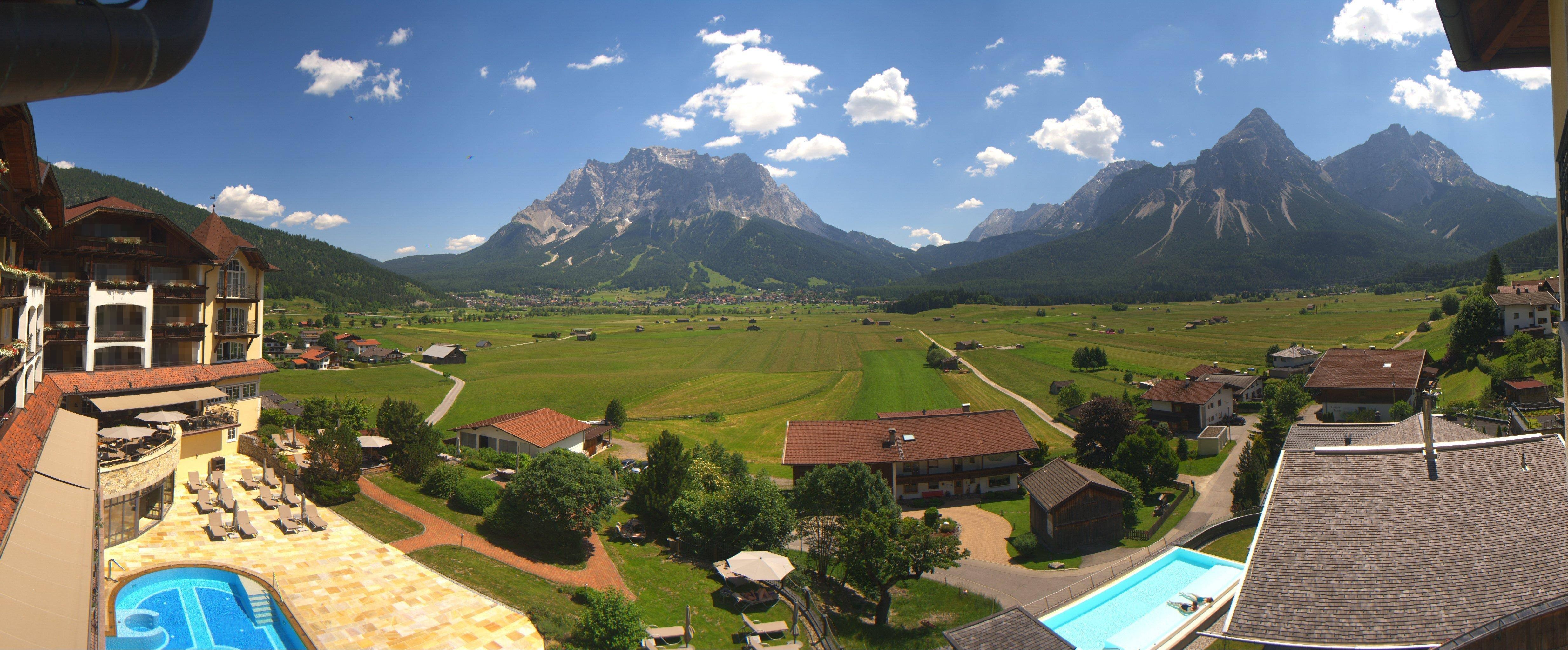 Archiv Foto Webcam Panoramablick Zugspitze