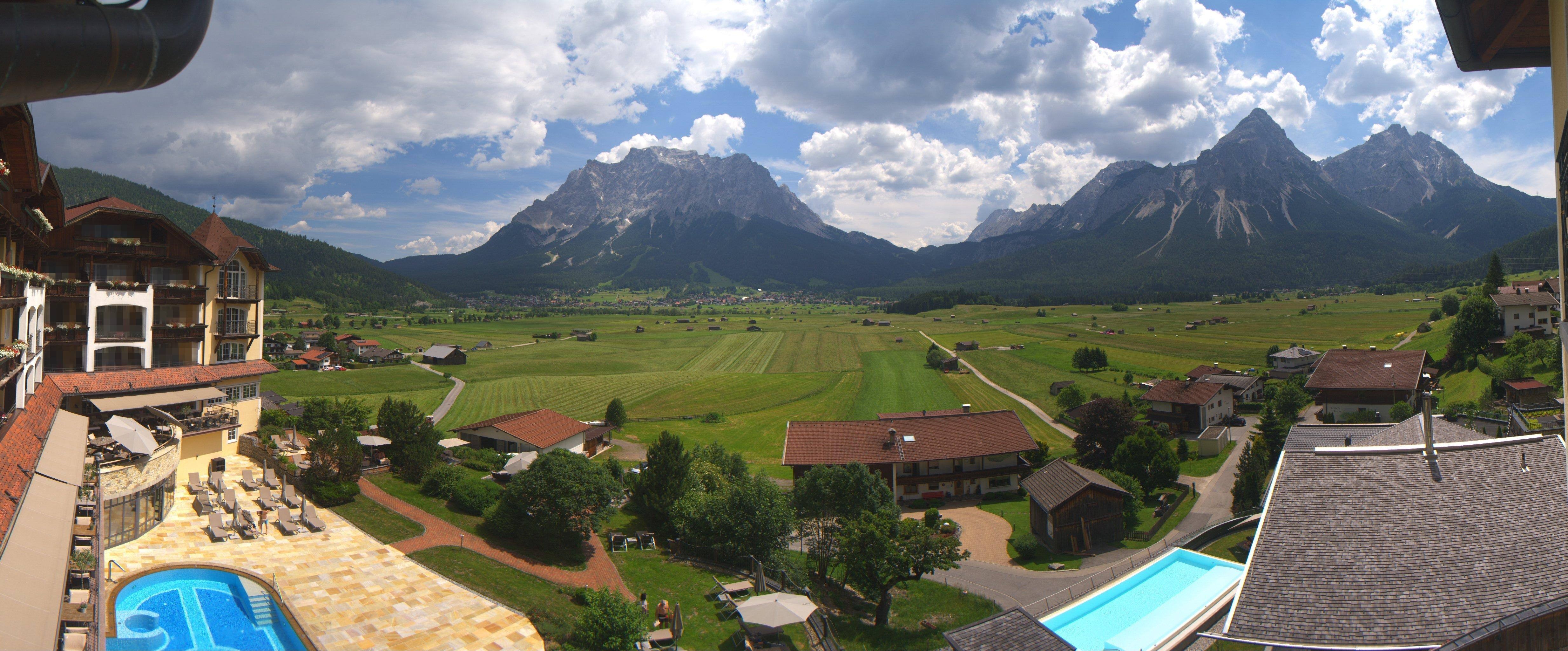 Archiv Foto Webcam Panoramablick Zugspitze