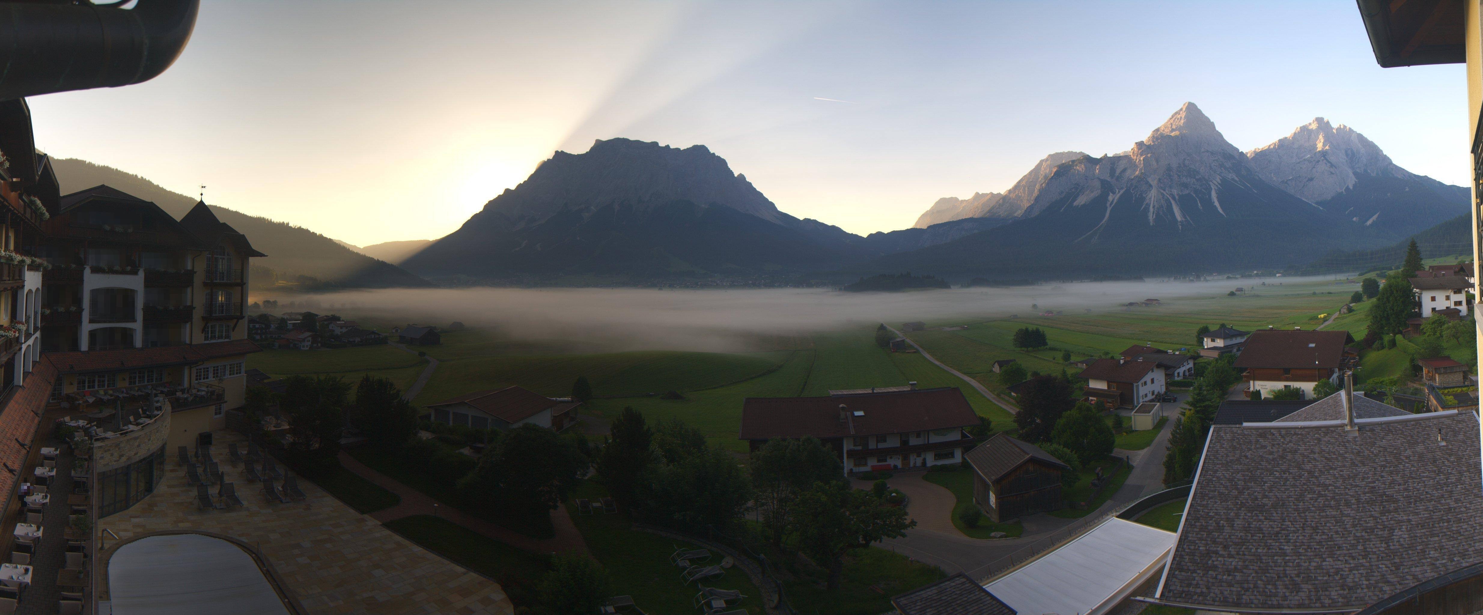 Archiv Foto Webcam Panoramablick Zugspitze