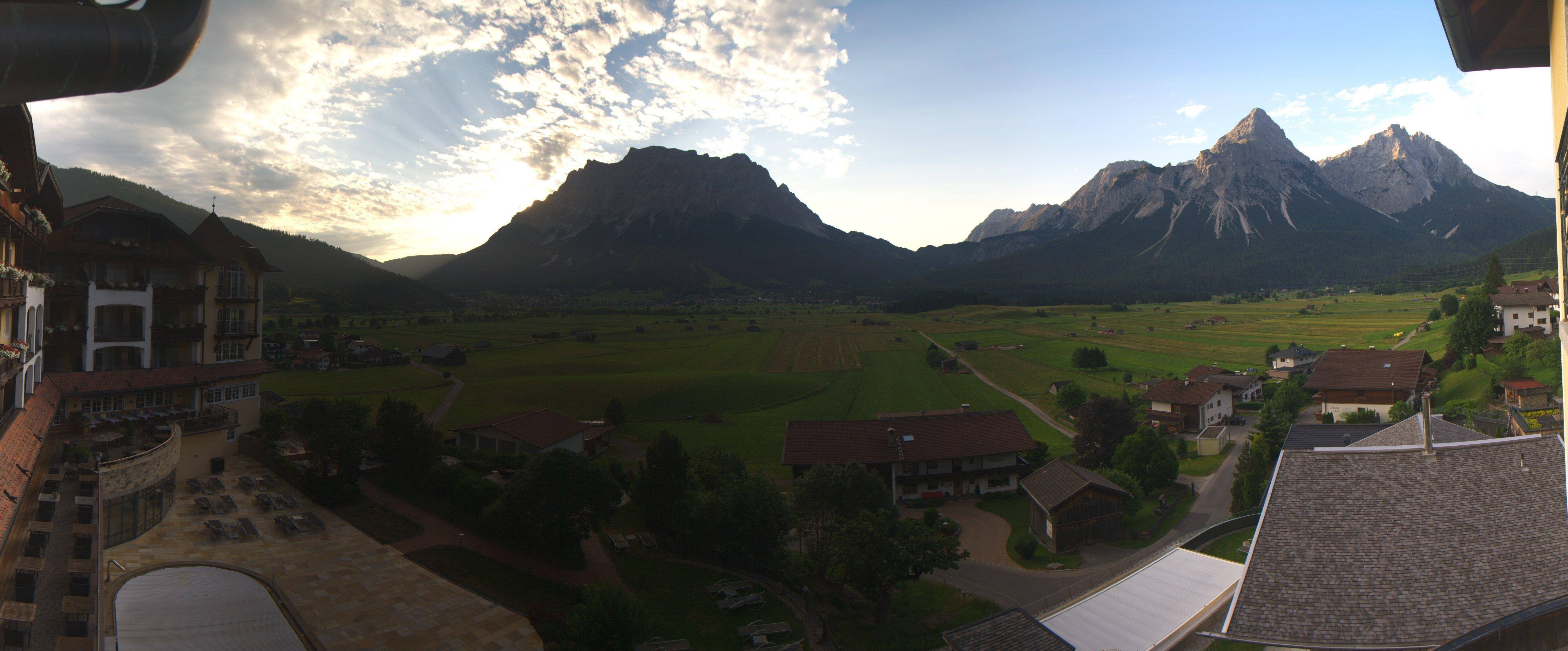 Archiv Foto Webcam Panoramablick Zugspitze