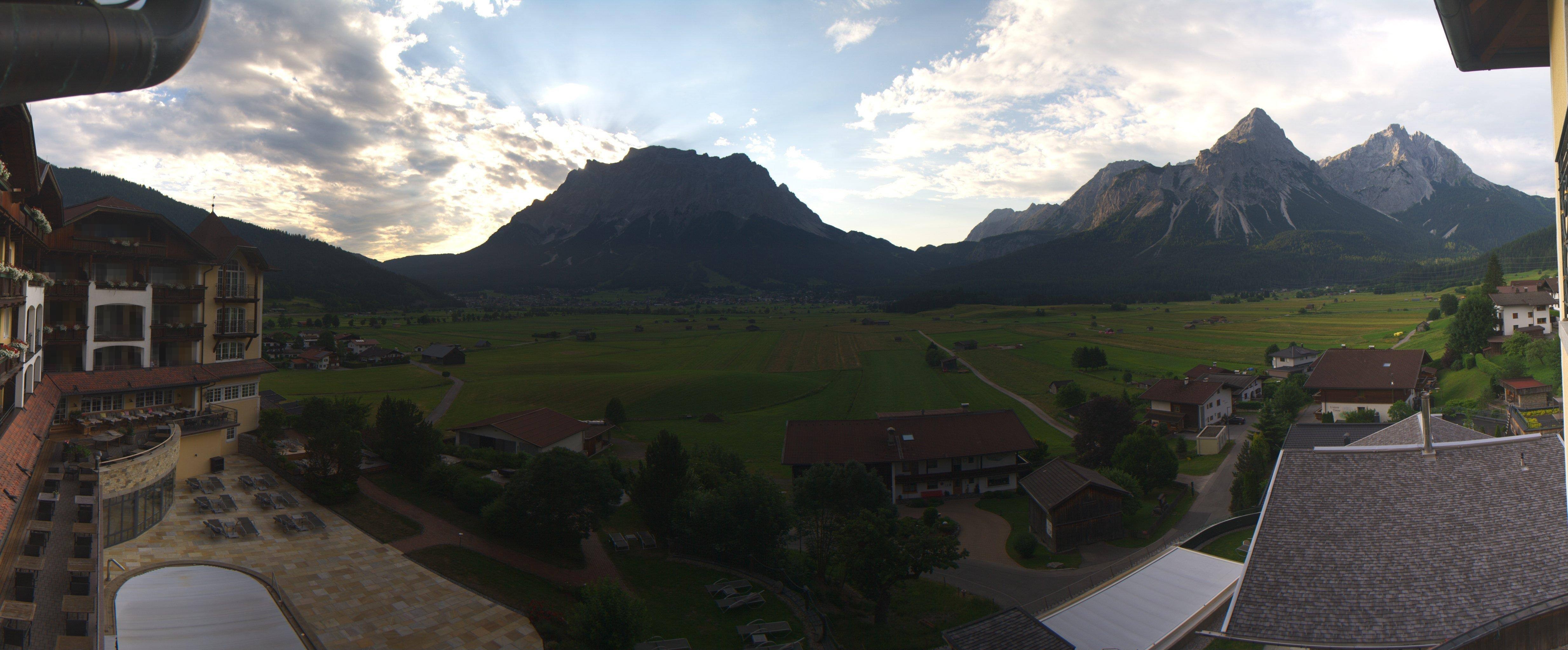 Archiv Foto Webcam Panoramablick Zugspitze