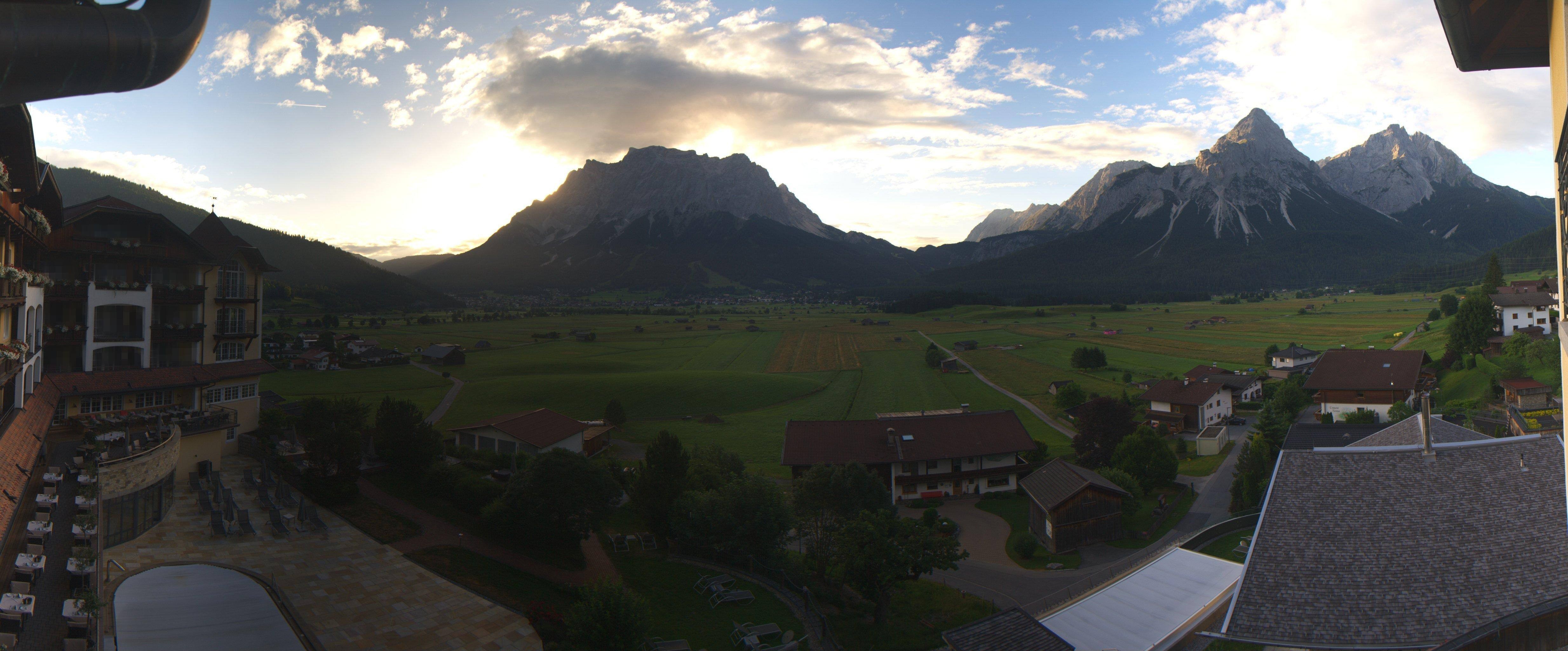 Archiv Foto Webcam Panoramablick Zugspitze