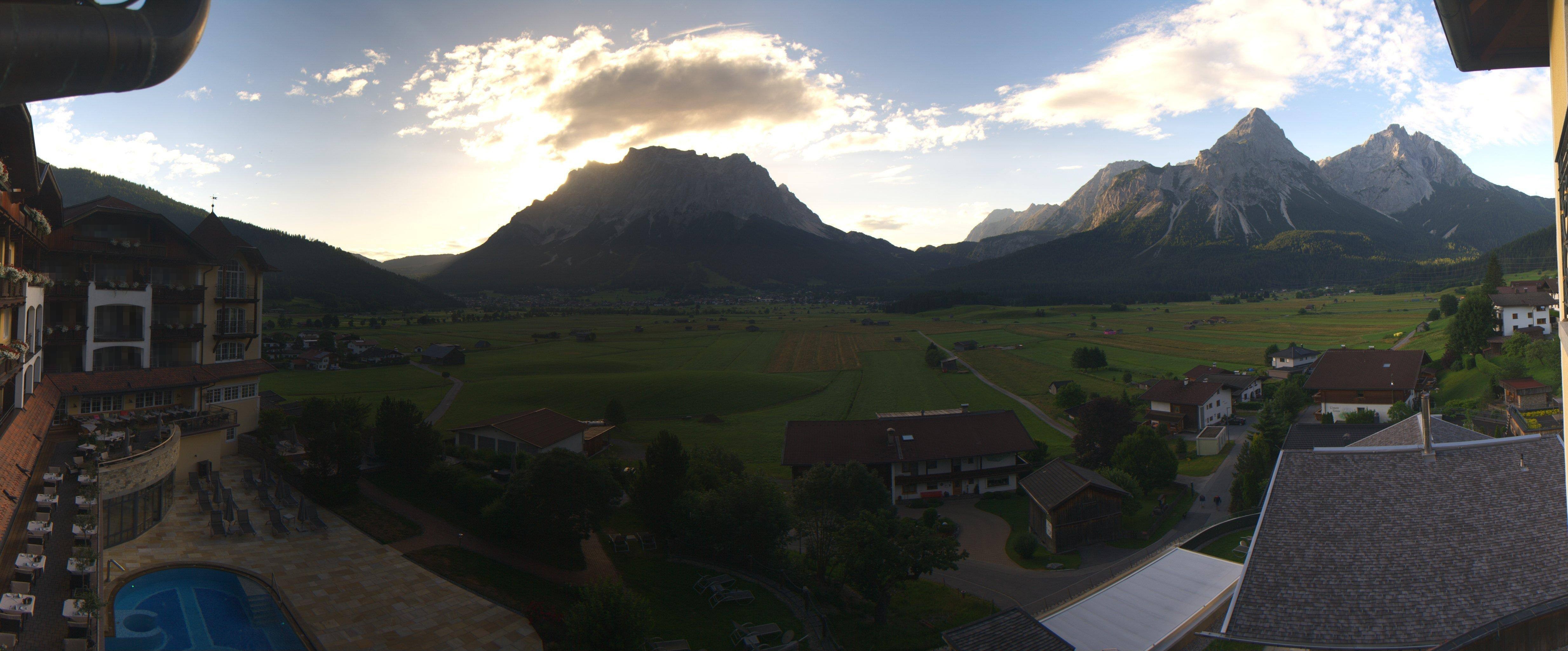 Archiv Foto Webcam Panoramablick Zugspitze