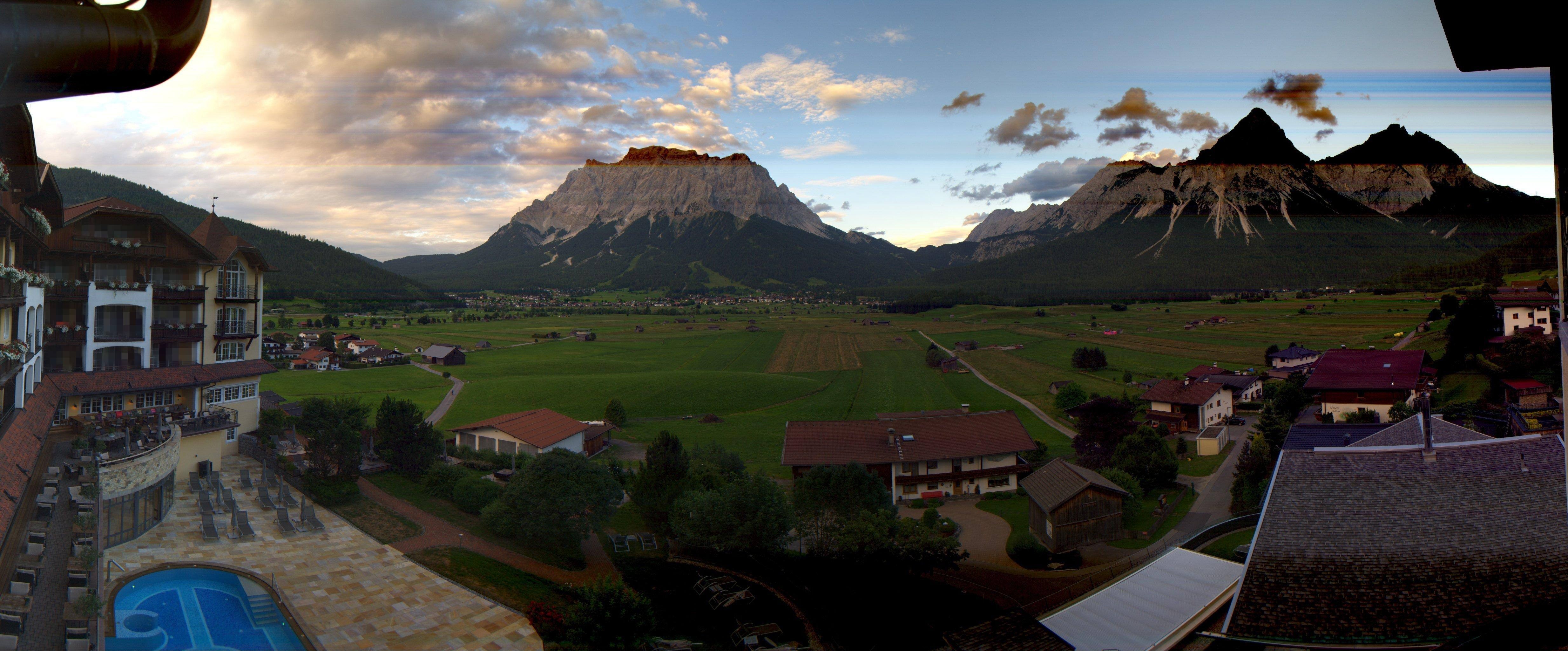 Archiv Foto Webcam Panoramablick Zugspitze