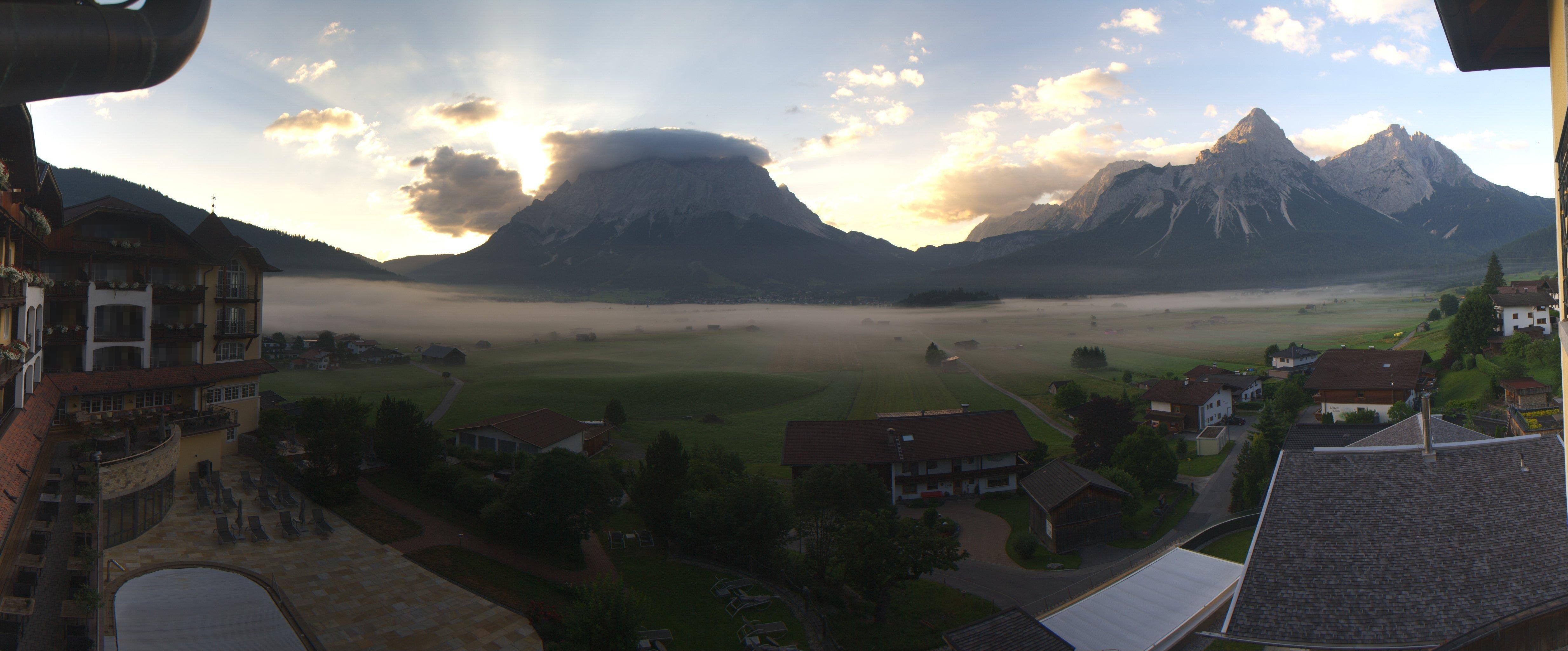 Archiv Foto Webcam Panoramablick Zugspitze