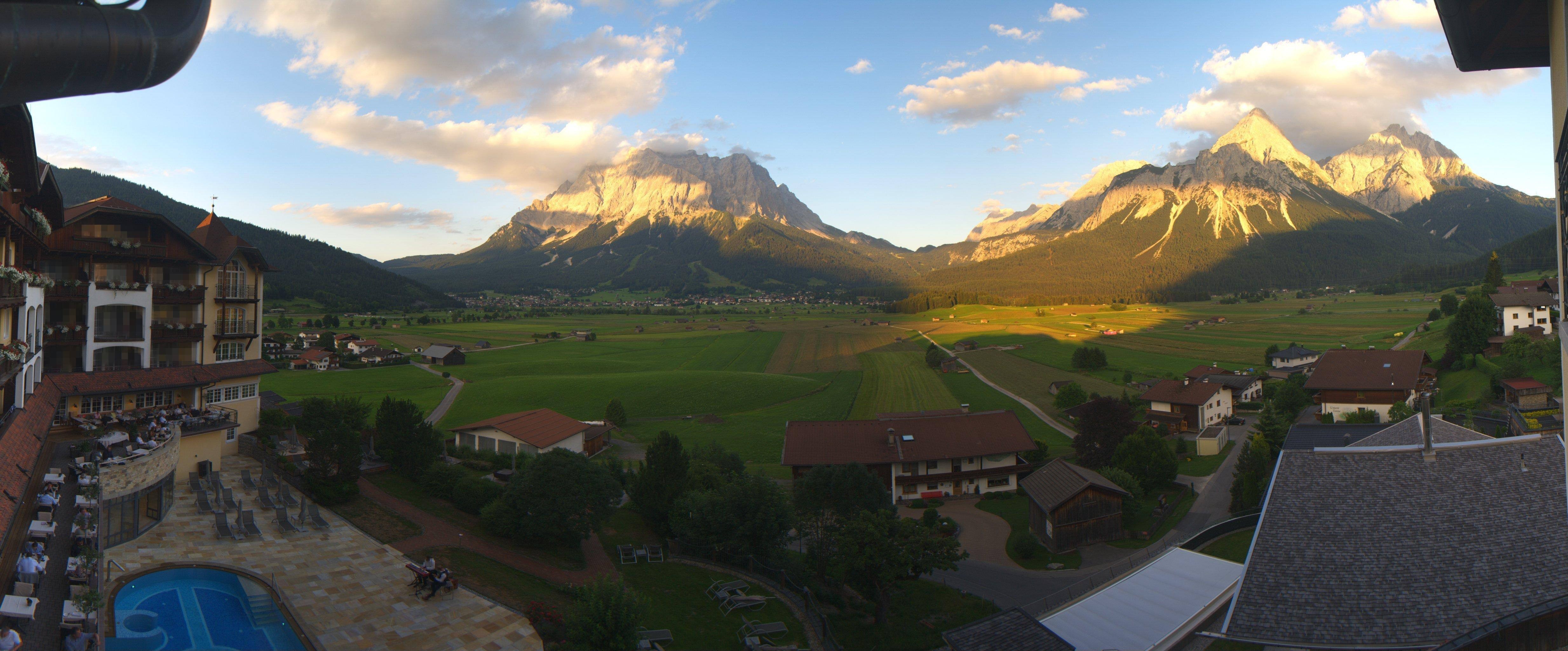 Archiv Foto Webcam Panoramablick Zugspitze