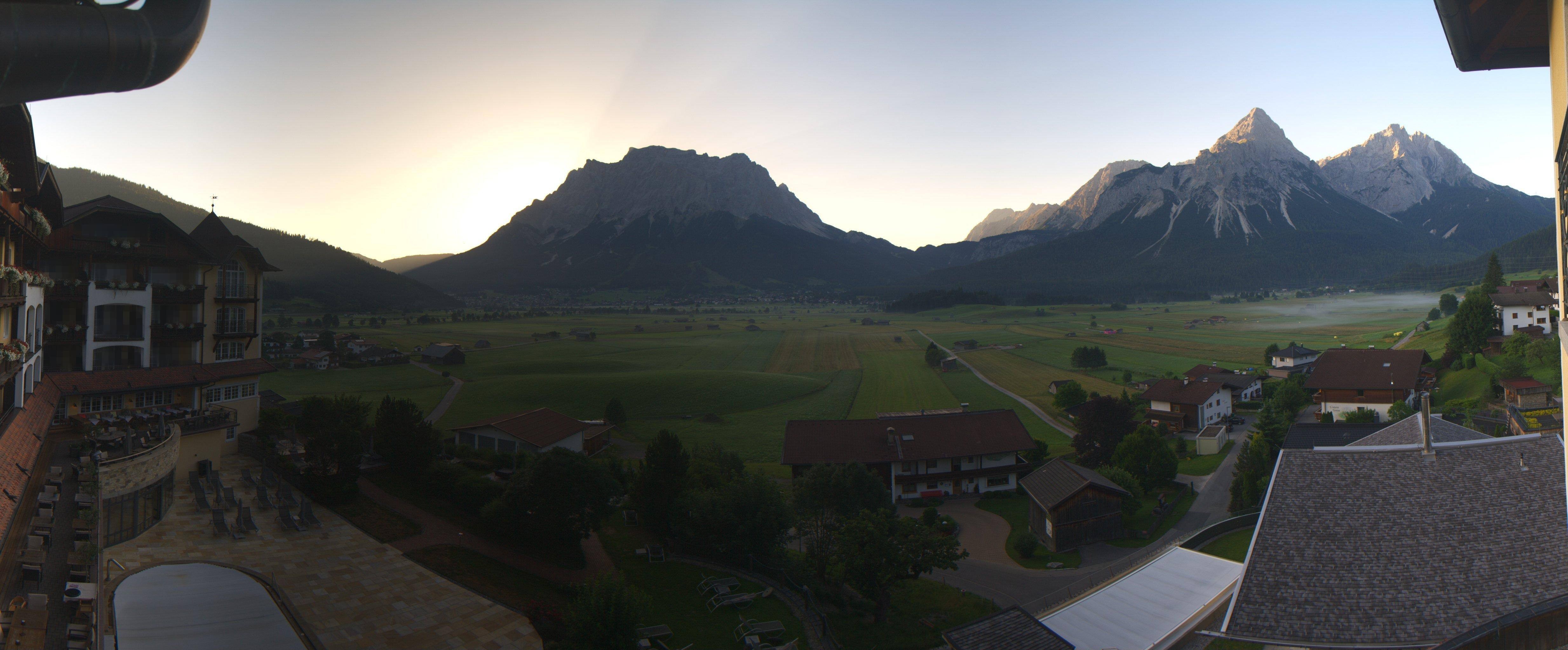 Archiv Foto Webcam Panoramablick Zugspitze