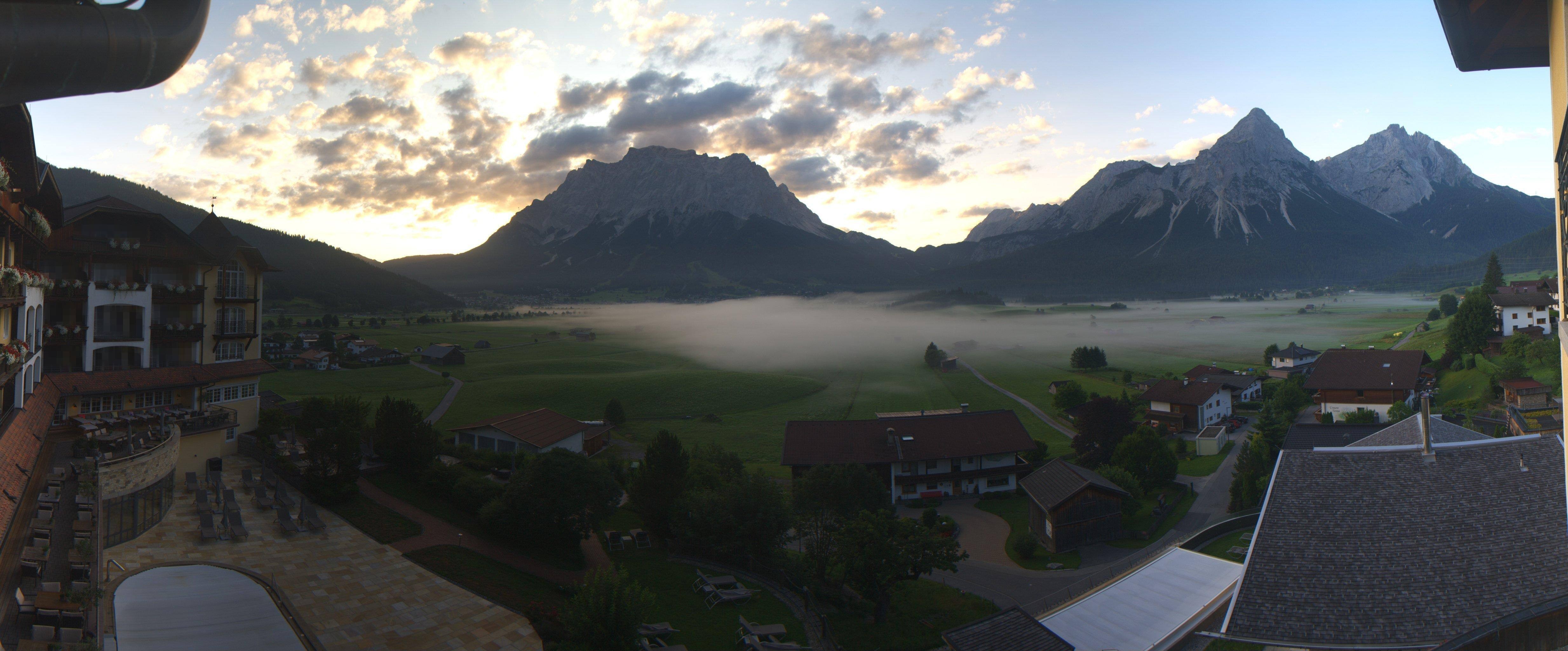 Archiv Foto Webcam Panoramablick Zugspitze
