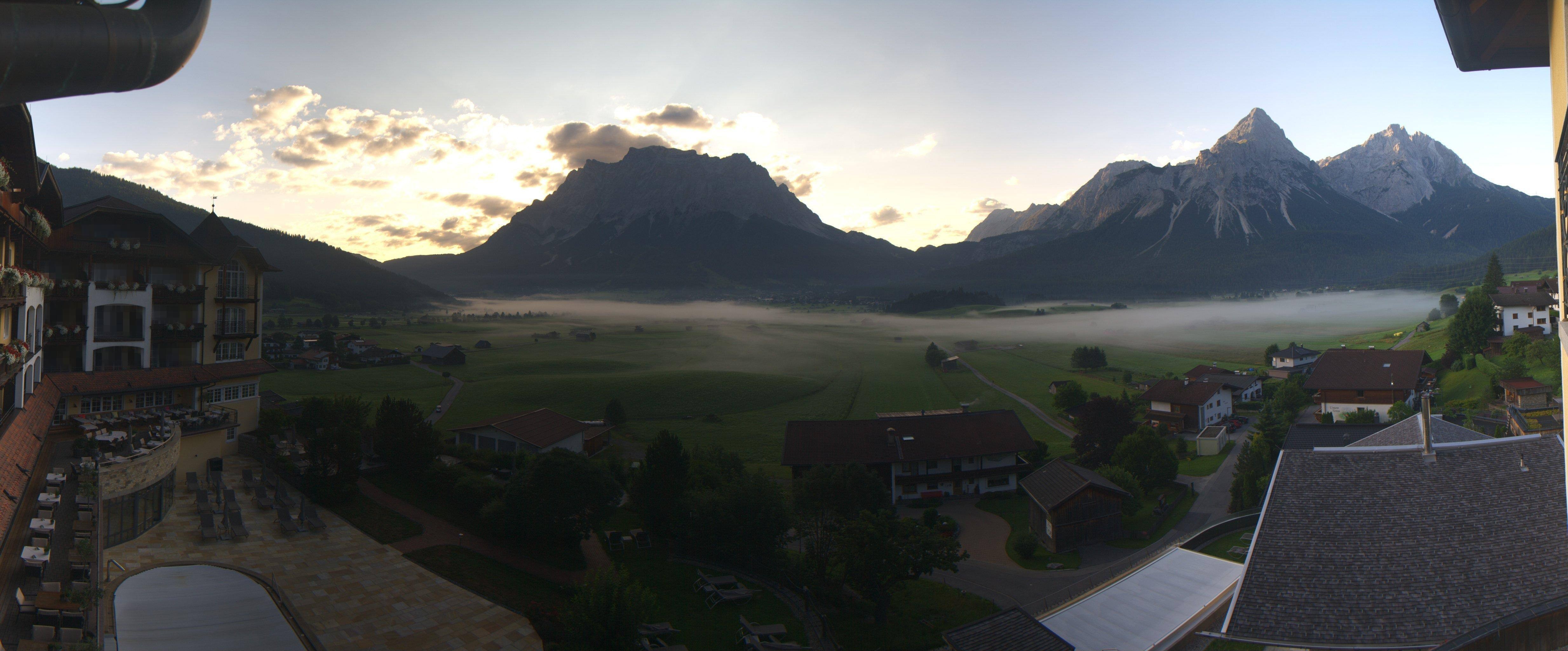Archiv Foto Webcam Panoramablick Zugspitze