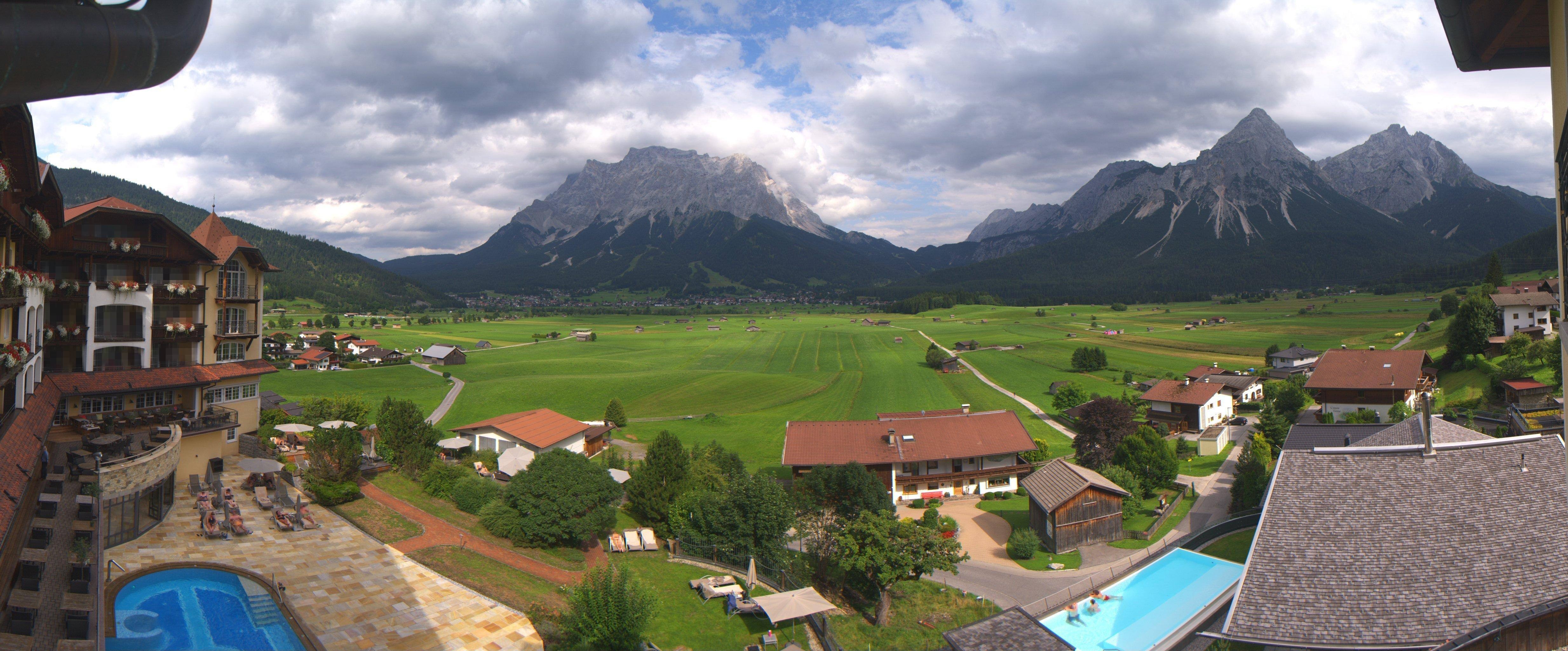 Archiv Foto Webcam Panoramablick Zugspitze