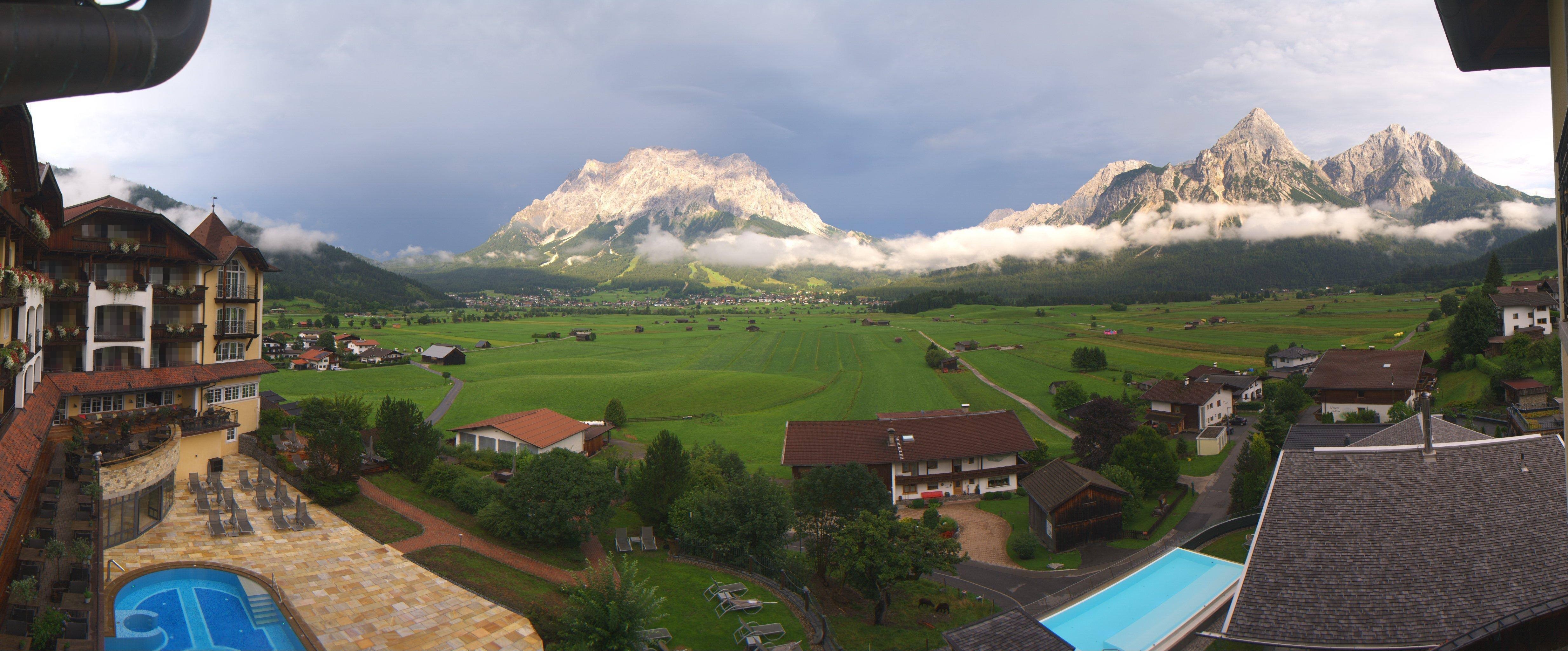 Archiv Foto Webcam Panoramablick Zugspitze