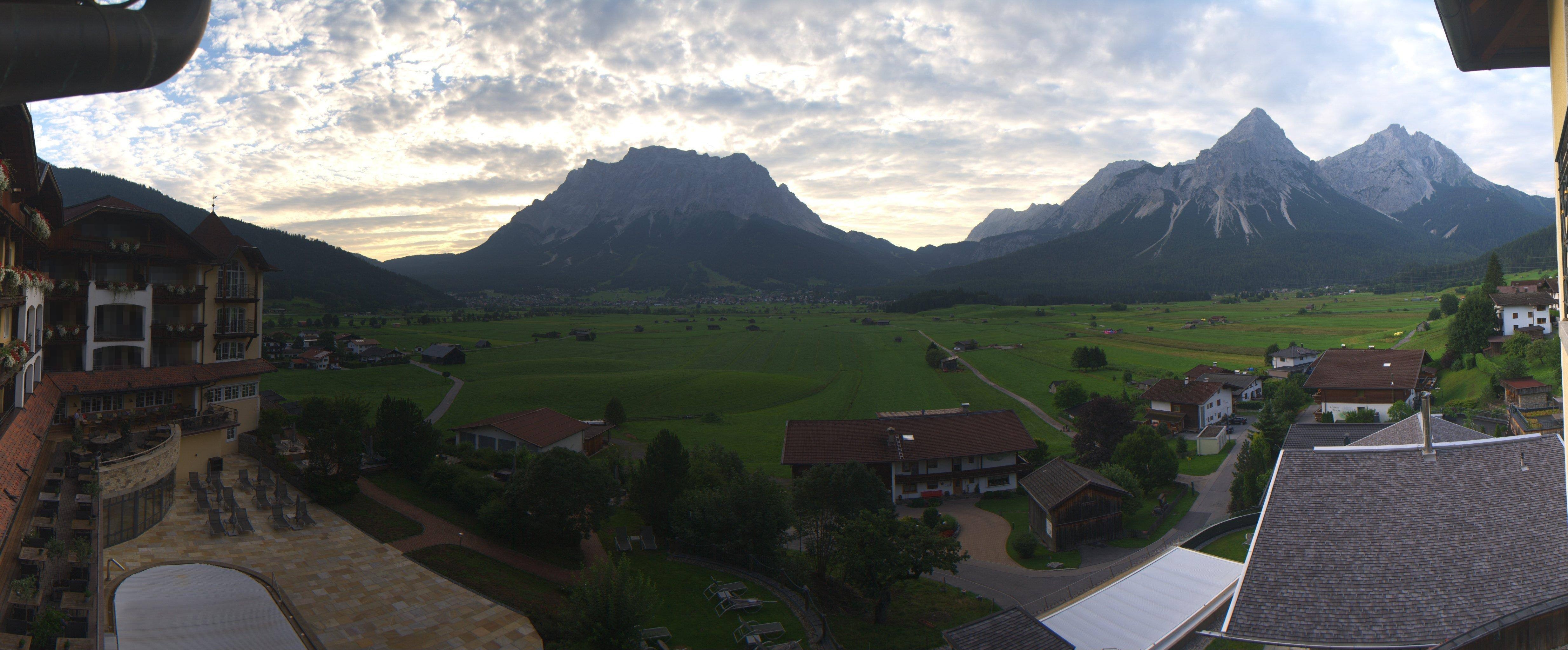 Archived image Webcam Panoramic view Hotel Post Lermoos