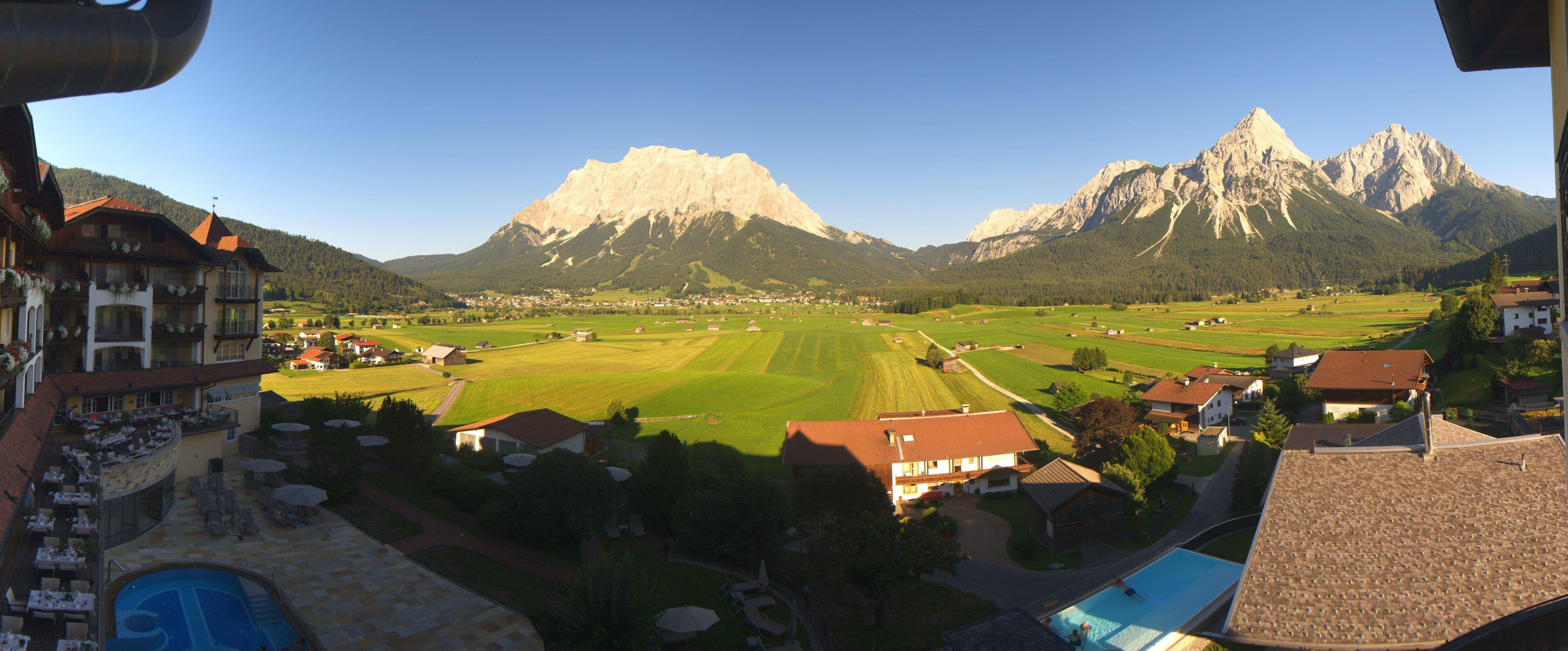 Archiv Foto Webcam Panoramablick Zugspitze