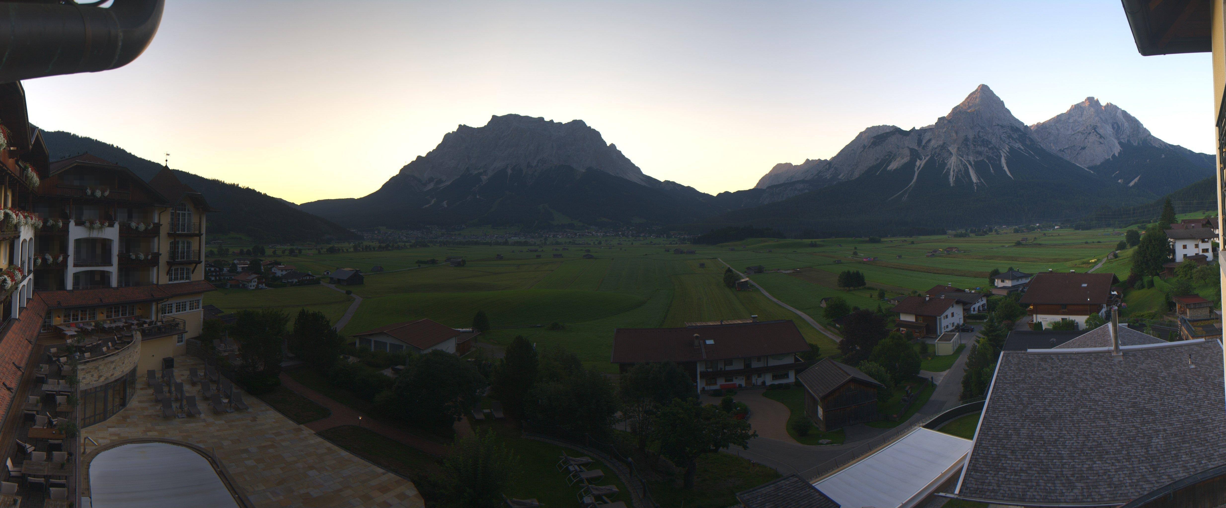 Archiv Foto Webcam Panoramablick Zugspitze