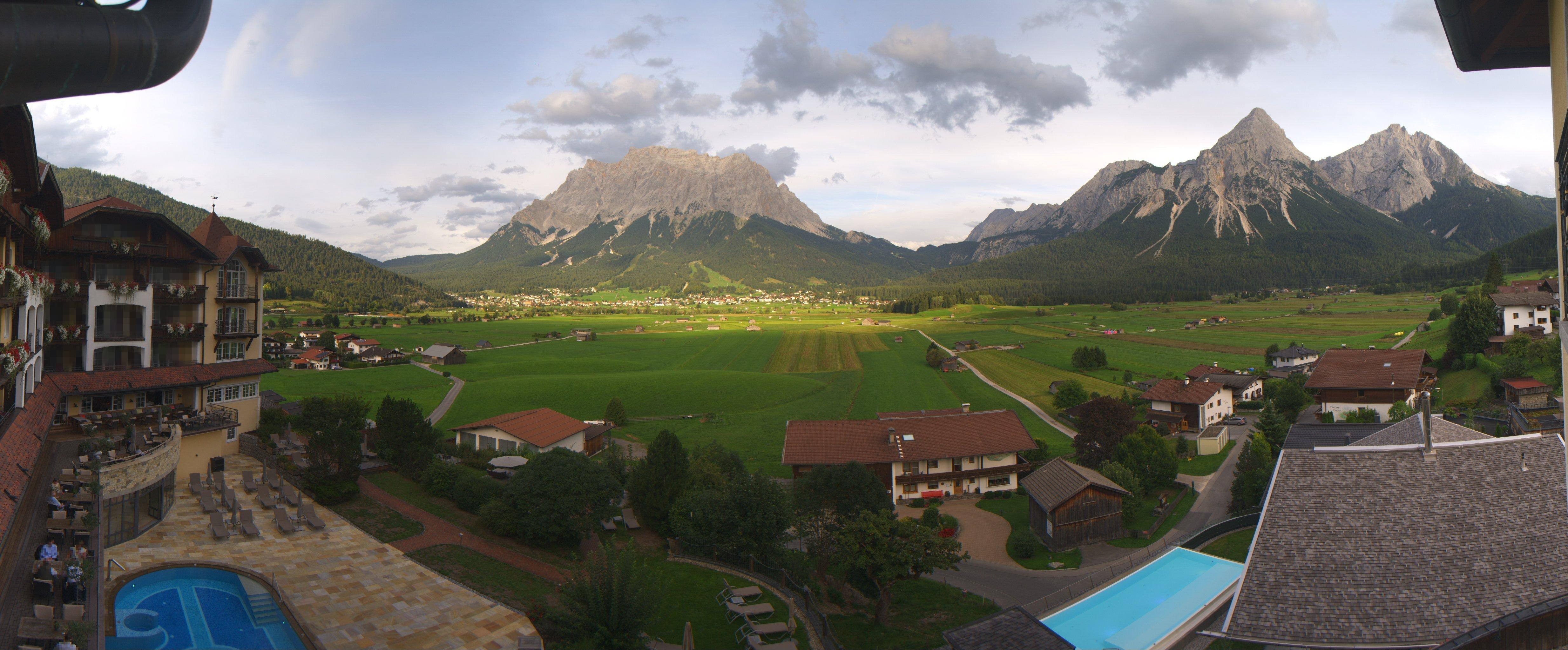 Archiv Foto Webcam Panoramablick Zugspitze