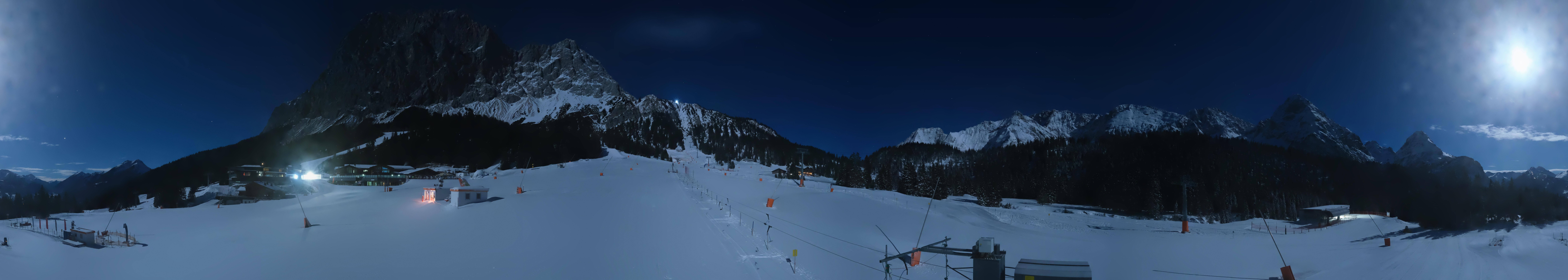 Archived image Webcam Panoramic view Ehrwalder Alm