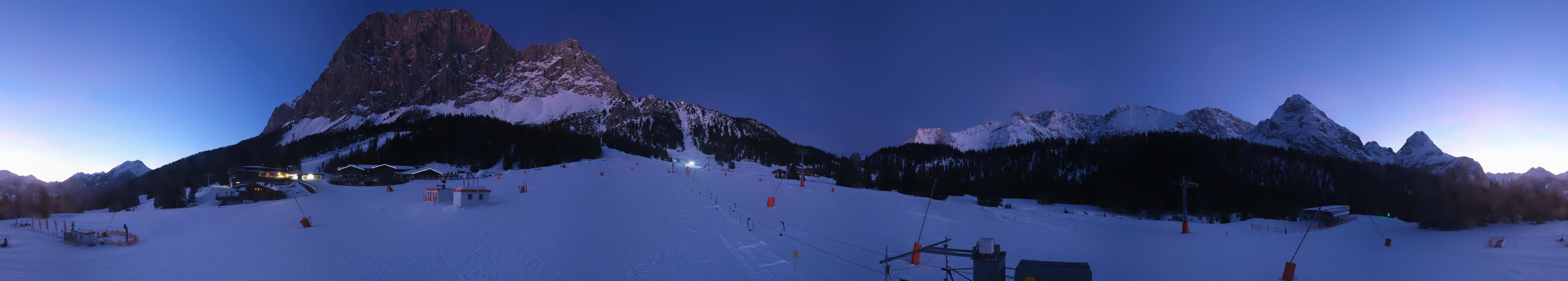 Archived image Webcam Panoramic view Ehrwalder Alm