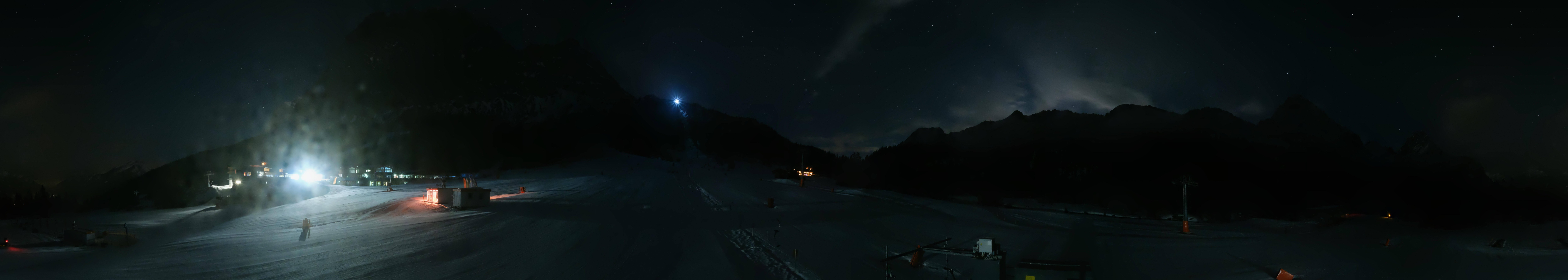 Archived image Webcam Panoramic view Ehrwalder Alm