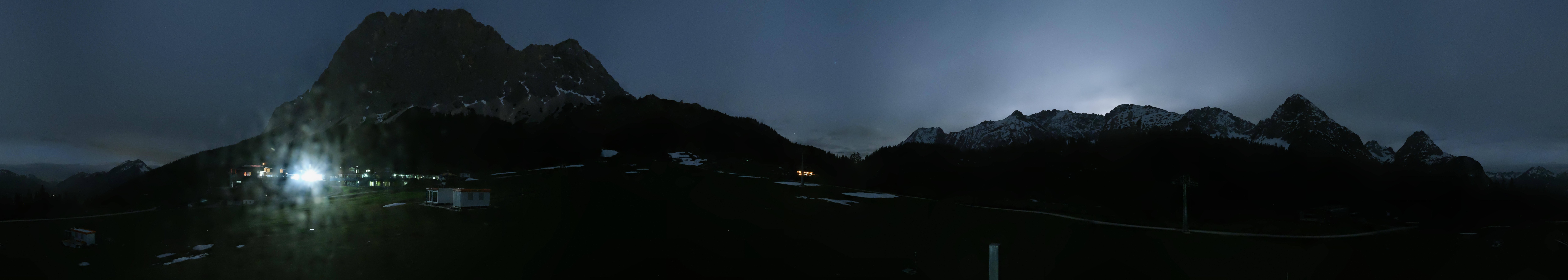 Archived image Webcam Panoramic view Ehrwalder Alm