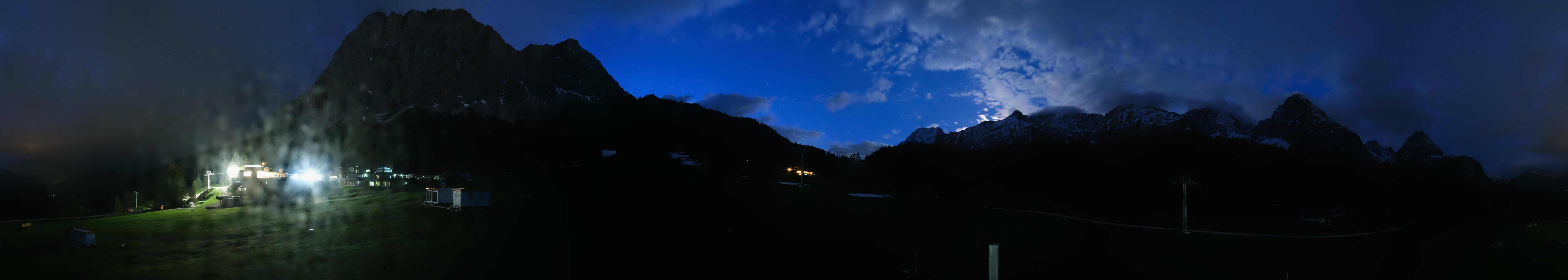 Archived image Webcam Panoramic view Ehrwalder Alm