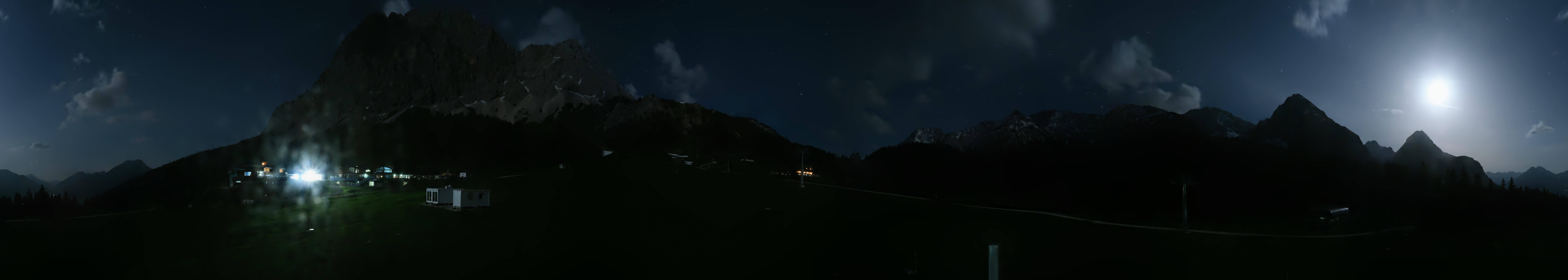 Archived image Webcam Panoramic view Ehrwalder Alm