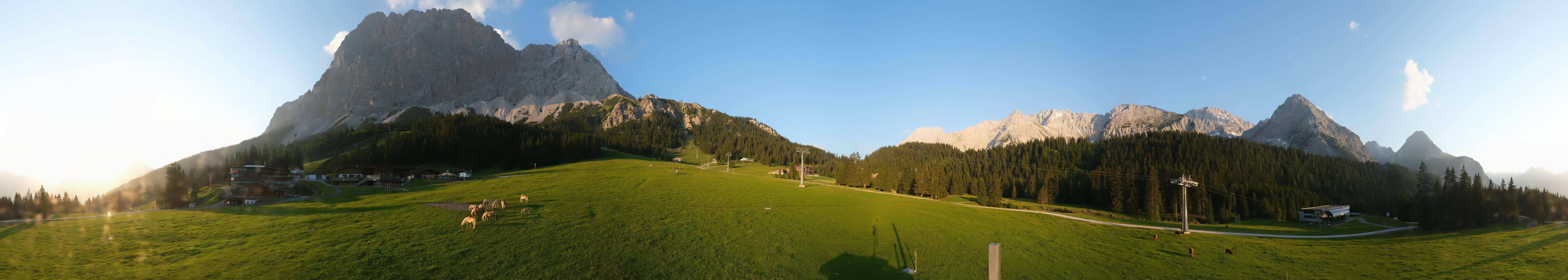 Archived image Webcam Panoramic view Ehrwalder Alm