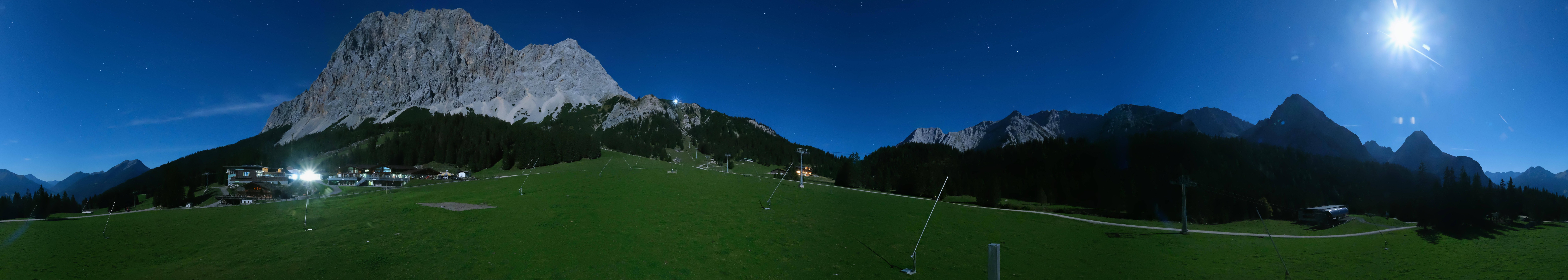 Archived image Webcam Panoramic view Ehrwalder Alm