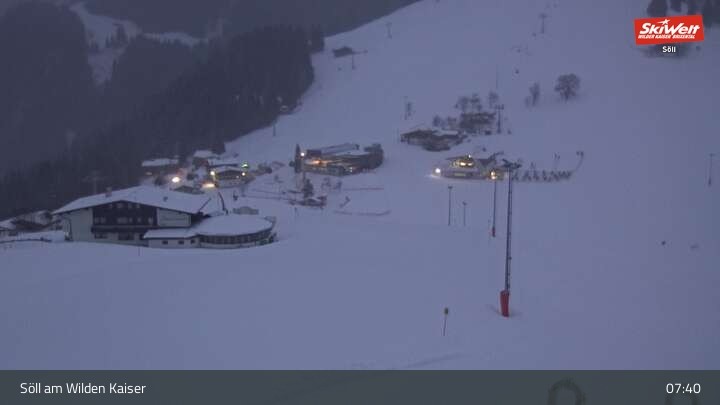 Archived image Webcam Hochsöll Gondola