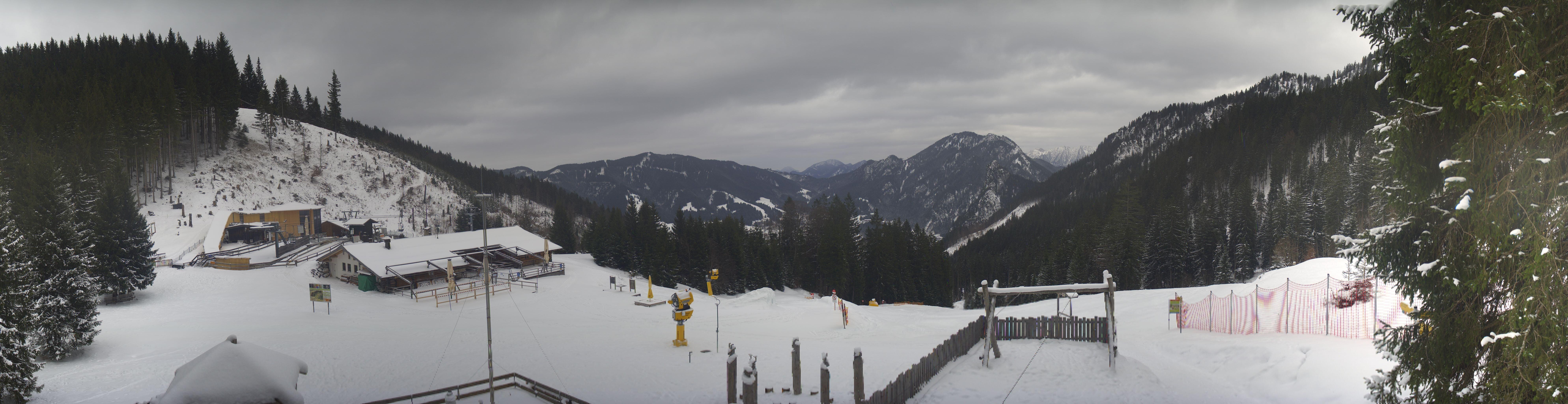 Archived image Webcam Oberammergau - Mountain hut Kolbensattel