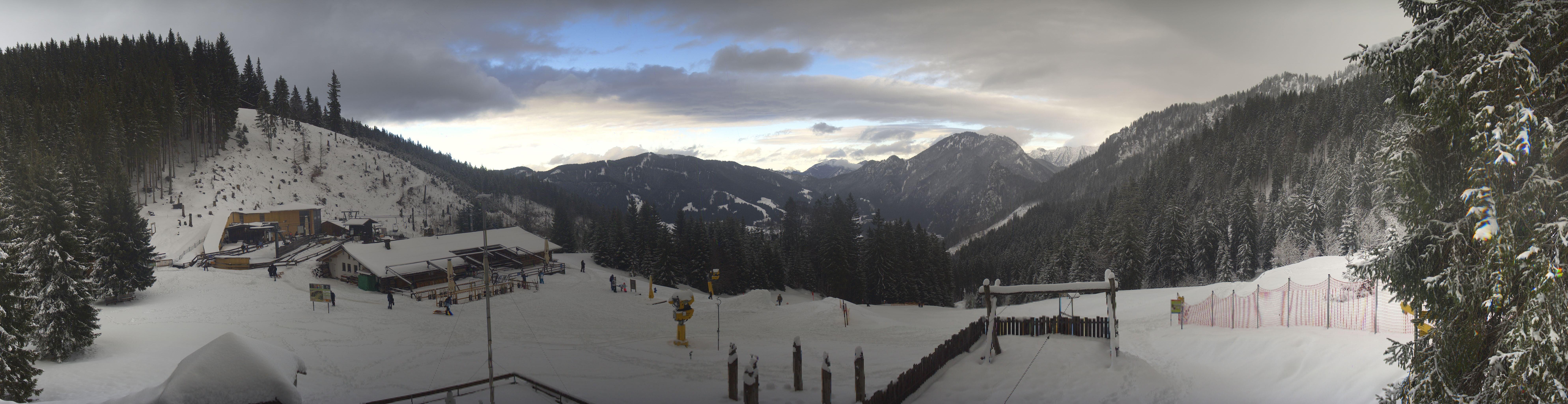 Archived image Webcam Oberammergau - Mountain hut Kolbensattel