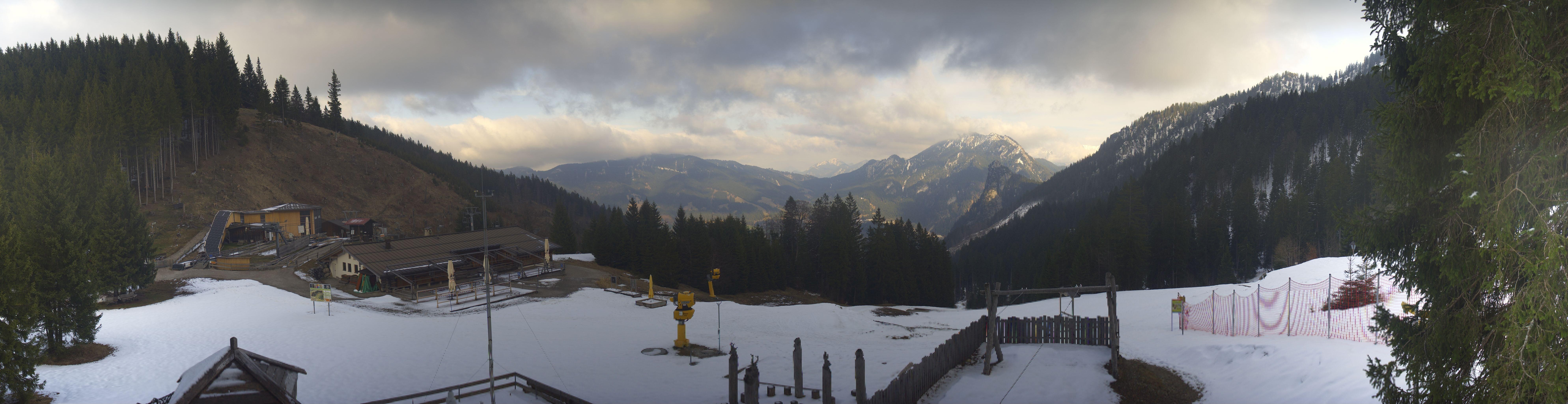 Archived image Webcam Oberammergau - Mountain hut Kolbensattel