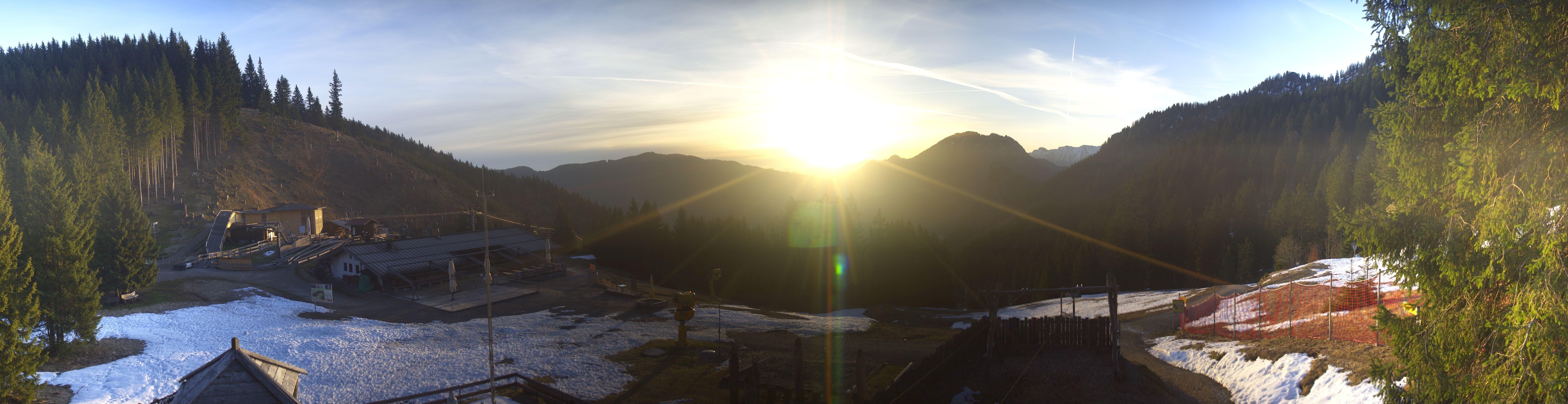 Archived image Webcam Oberammergau - Mountain hut Kolbensattel