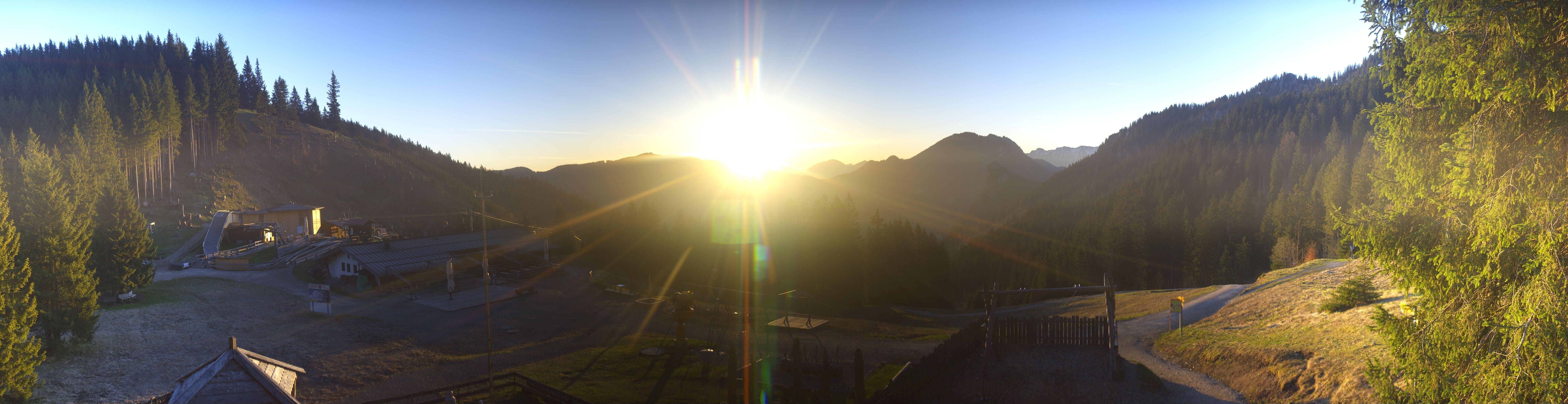 Archived image Webcam Oberammergau - Mountain hut Kolbensattel