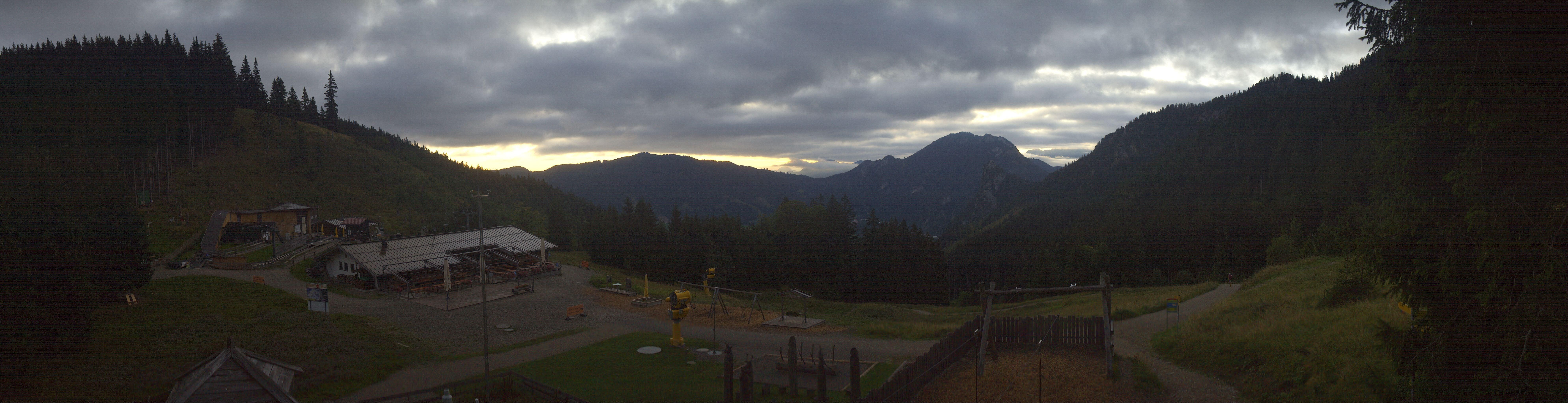 Archiv Foto Webcam Oberammergau - Kolbensattelhütte