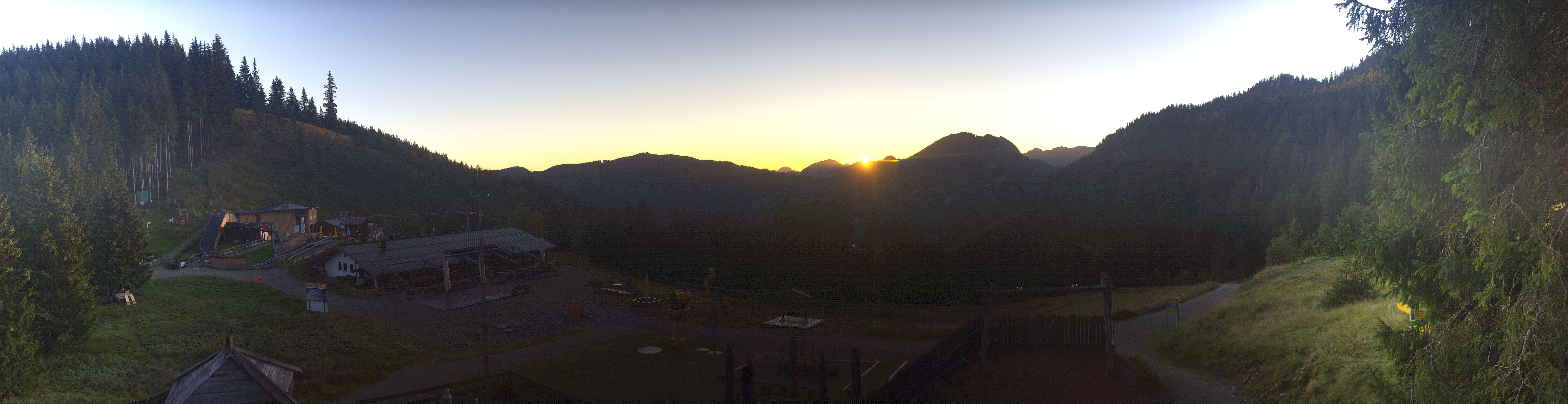Archived image Webcam Oberammergau - Mountain hut Kolbensattel