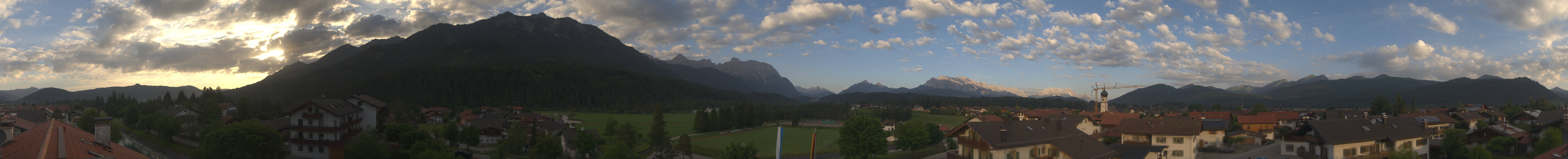 Archiv Foto Webcam Krün: Tourist-Information