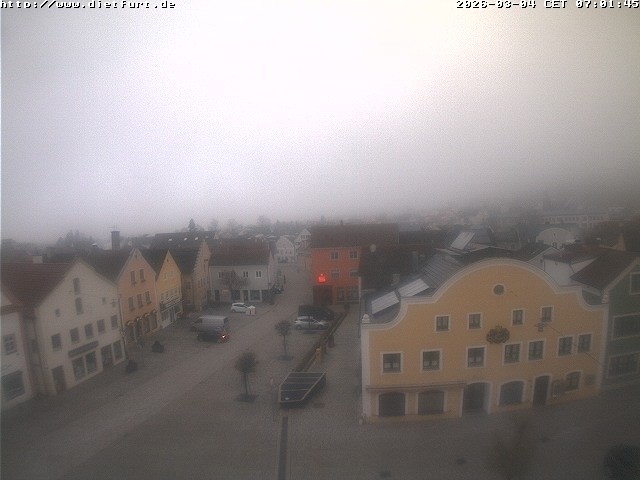Archived image Webcam View over Dietfurt market square