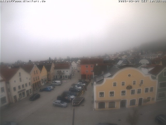 Archived image Webcam View over Dietfurt market square