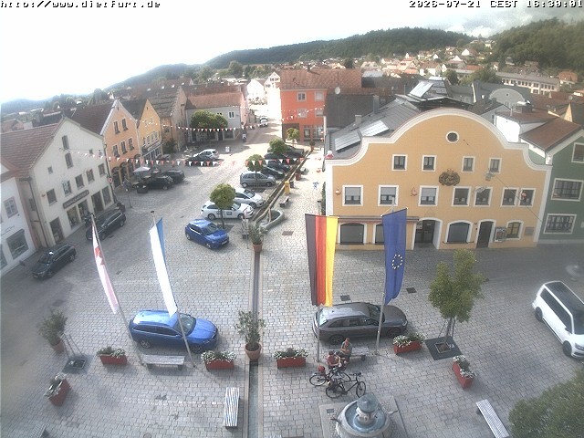 Archived image Webcam View over Dietfurt market square