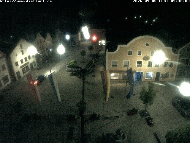 Archived image Webcam View over Dietfurt market square