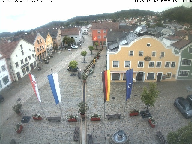 Archived image Webcam View over Dietfurt market square